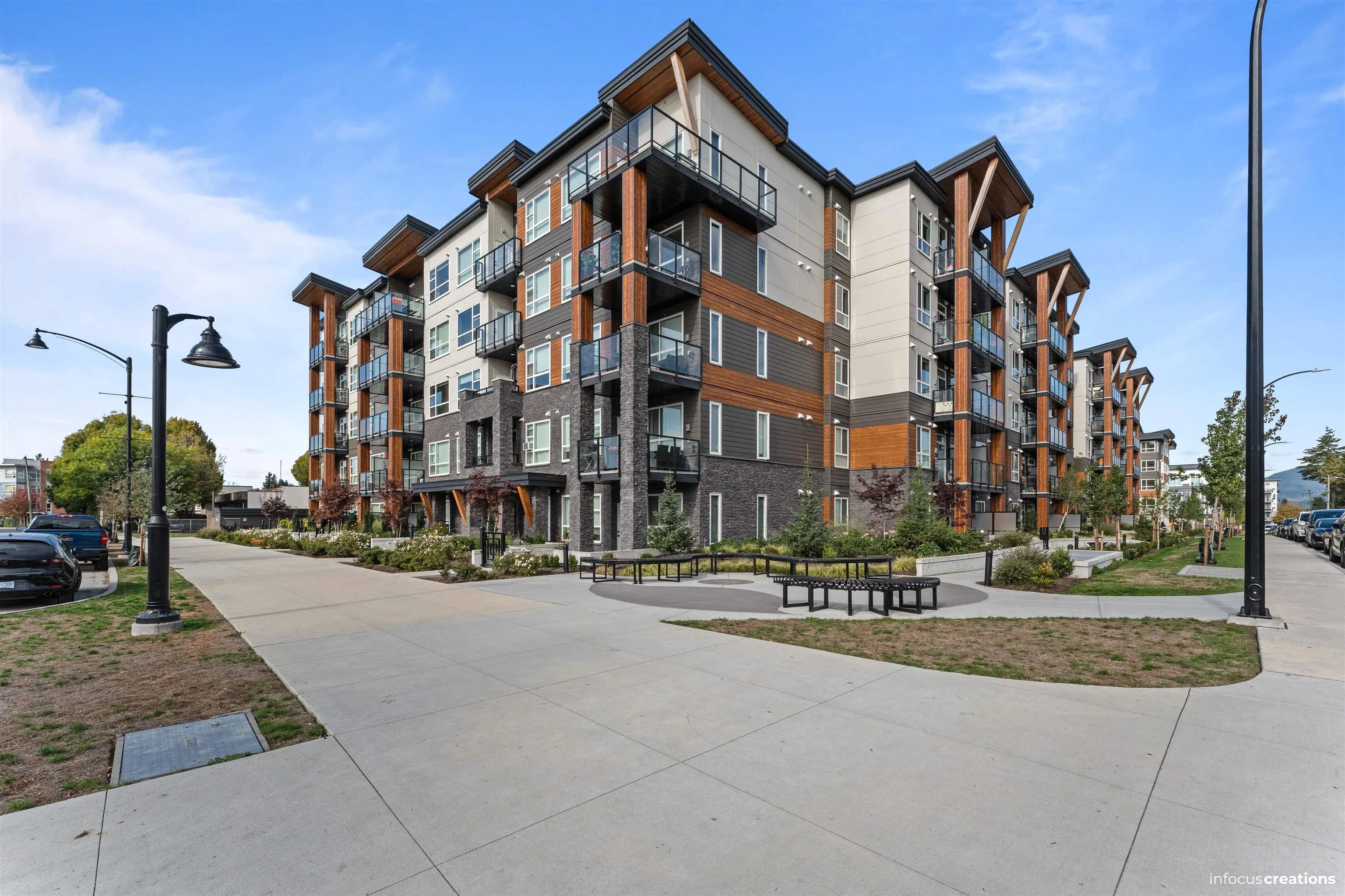 12109 223 Street #423