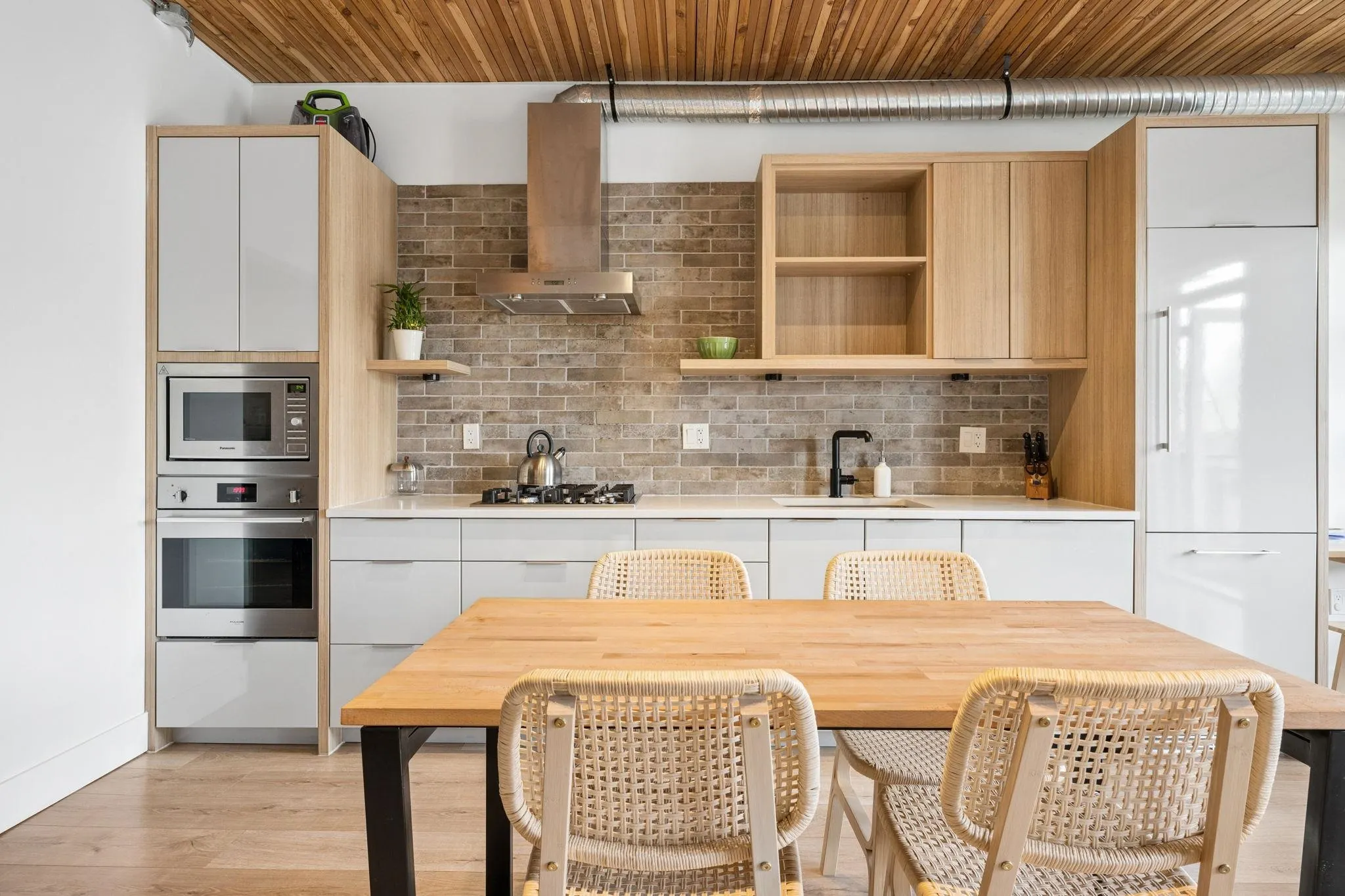 4223 Hastings Street #305