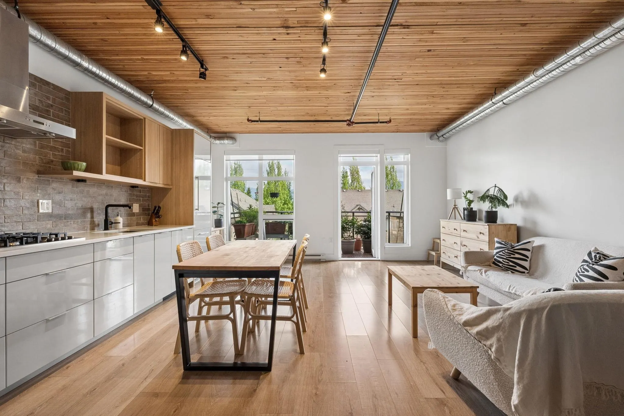4223 Hastings Street #305