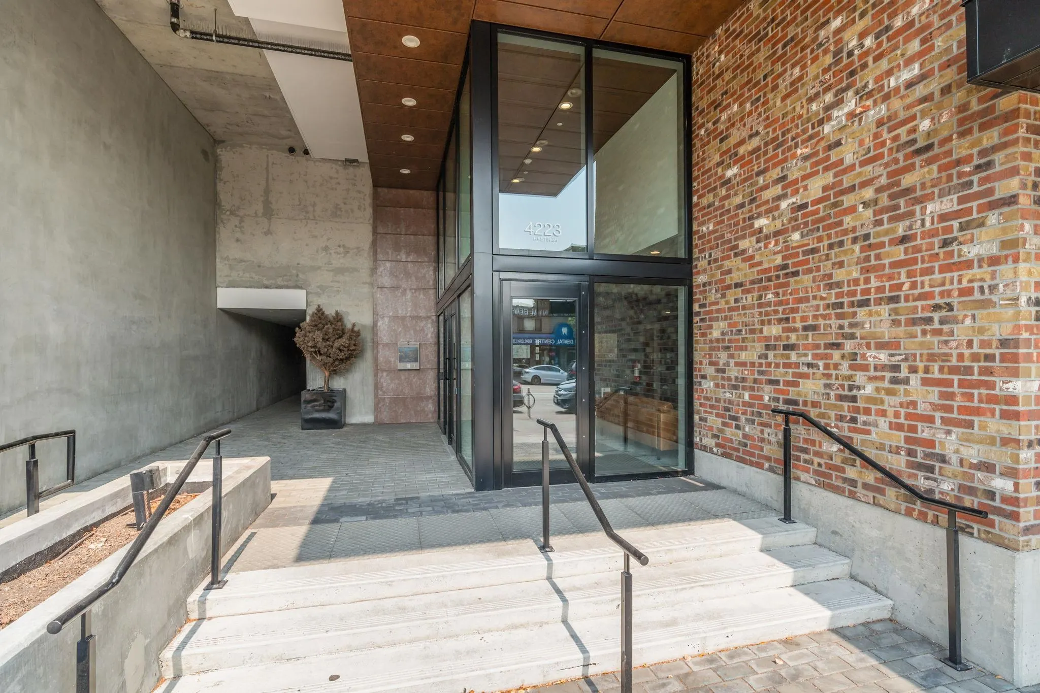 4223 Hastings Street #305