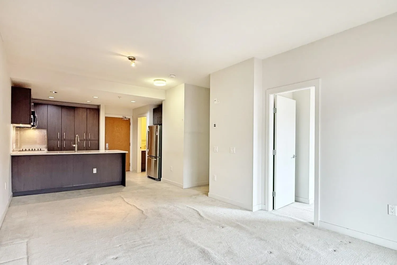 5983 Gray Avenue #607