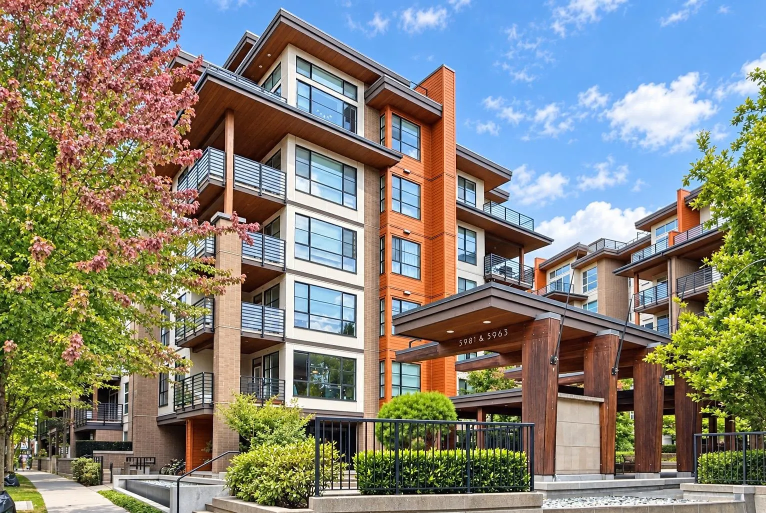 5983 Gray Avenue #607