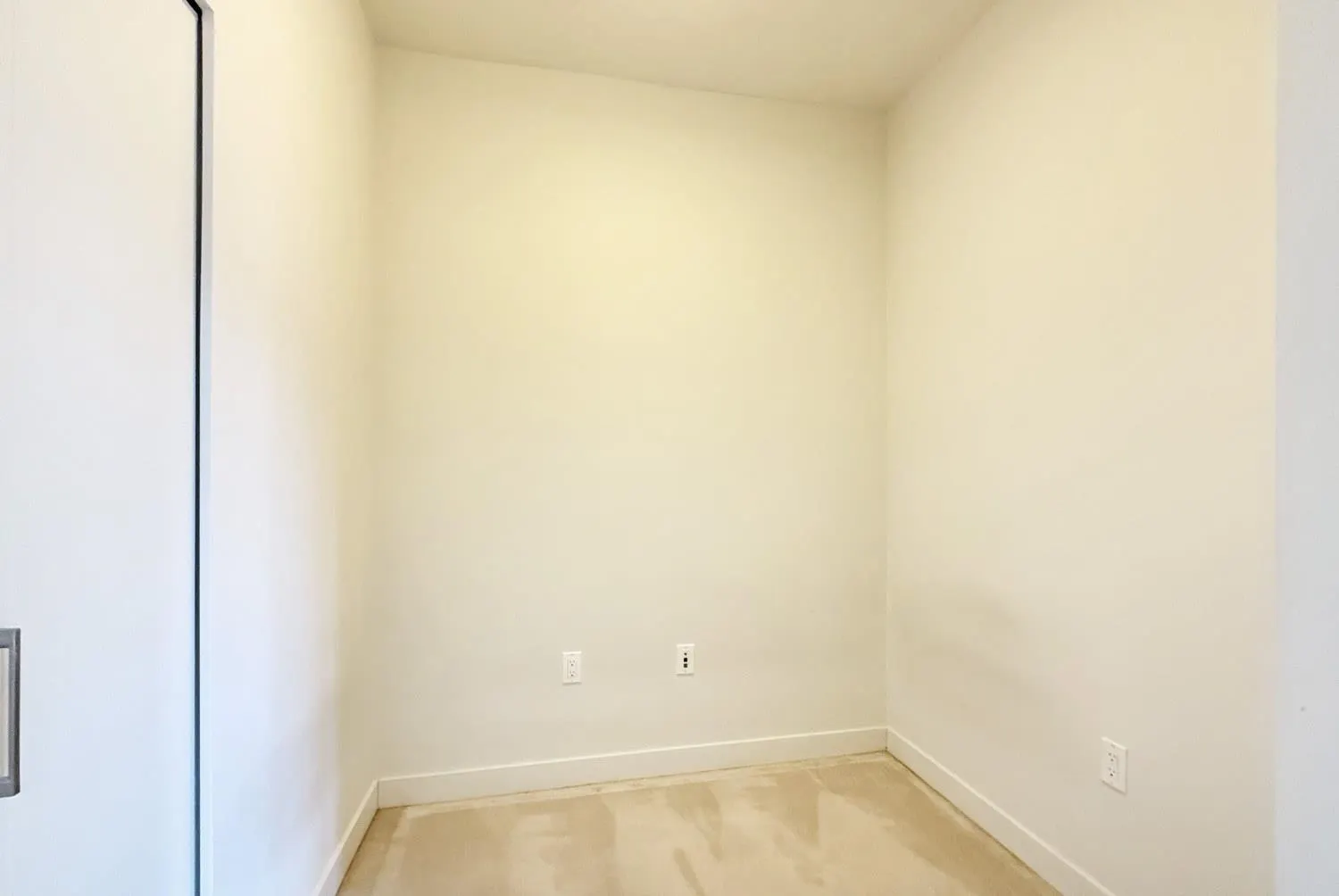 5983 Gray Avenue #607