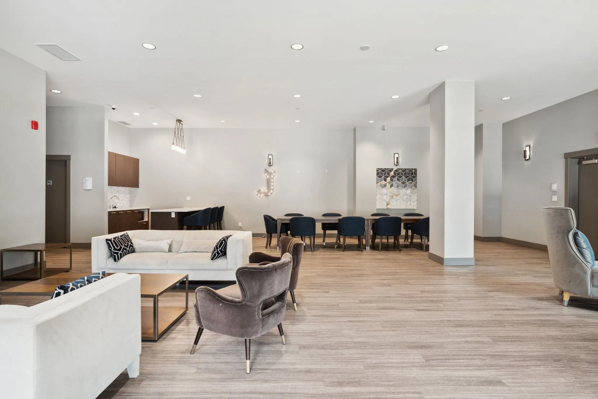2525 Clarke Street #501