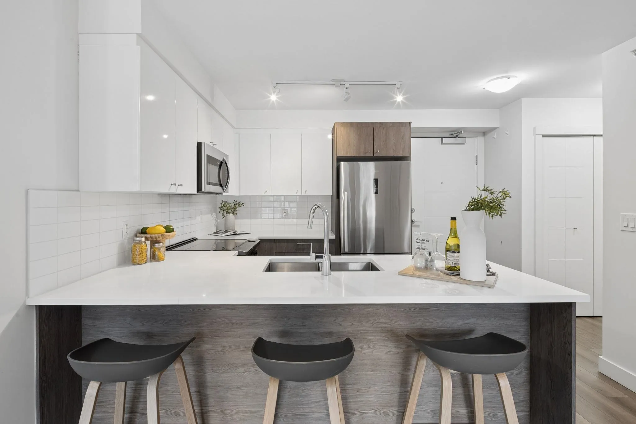 2525 Clarke Street #501