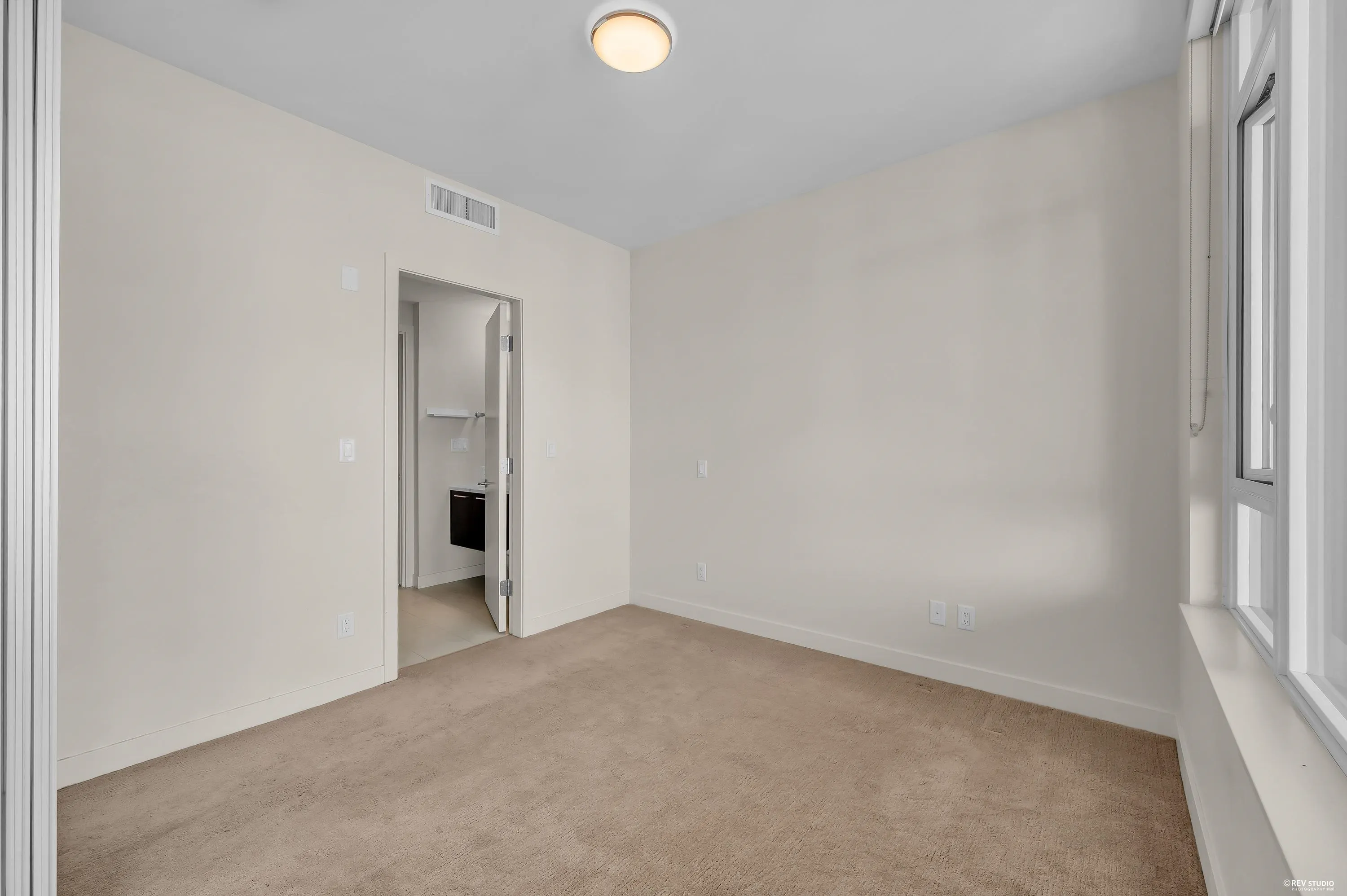 6383 Mckay Avenue #3606