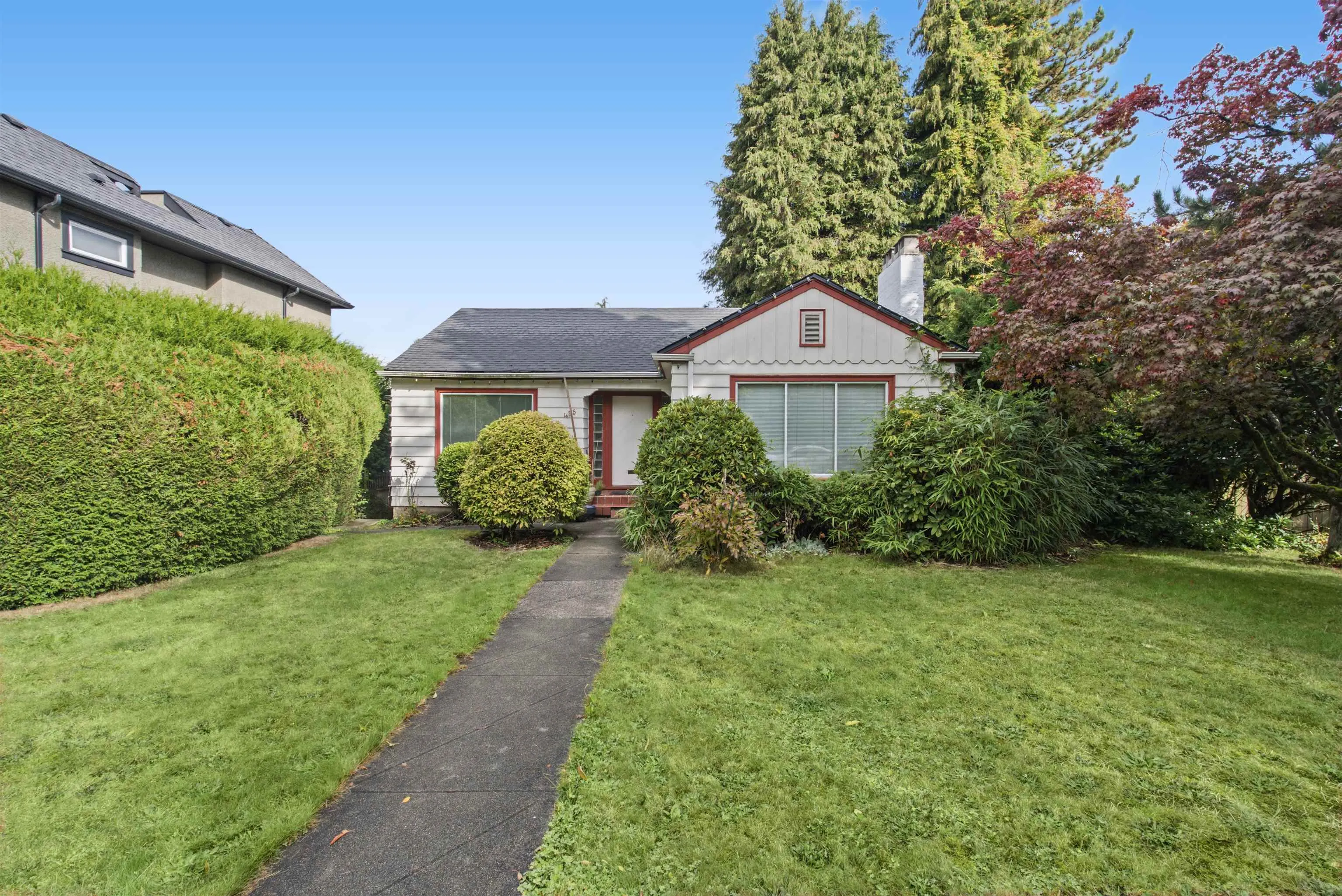 455 W 29th Avenue
