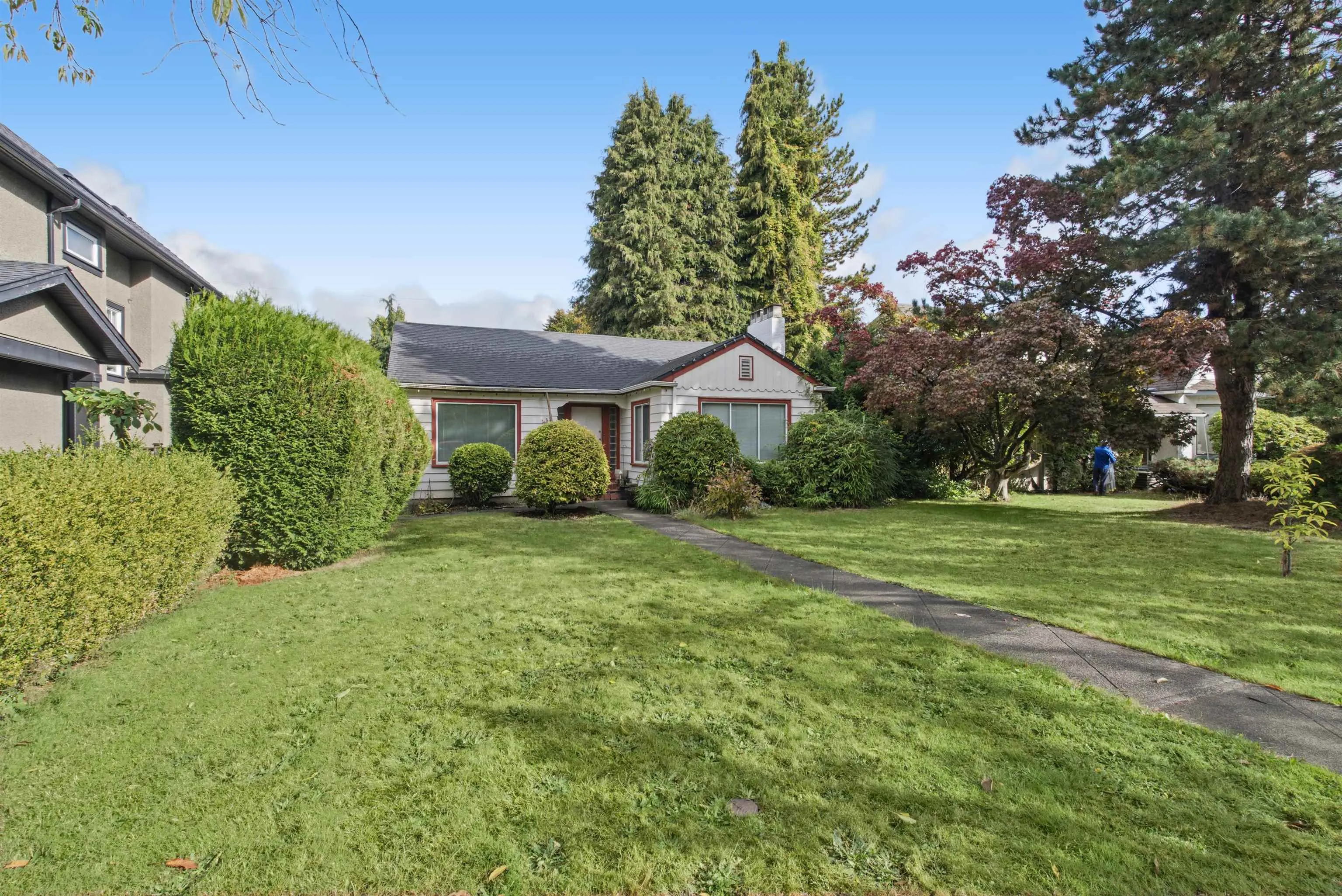 455 W 29th Avenue