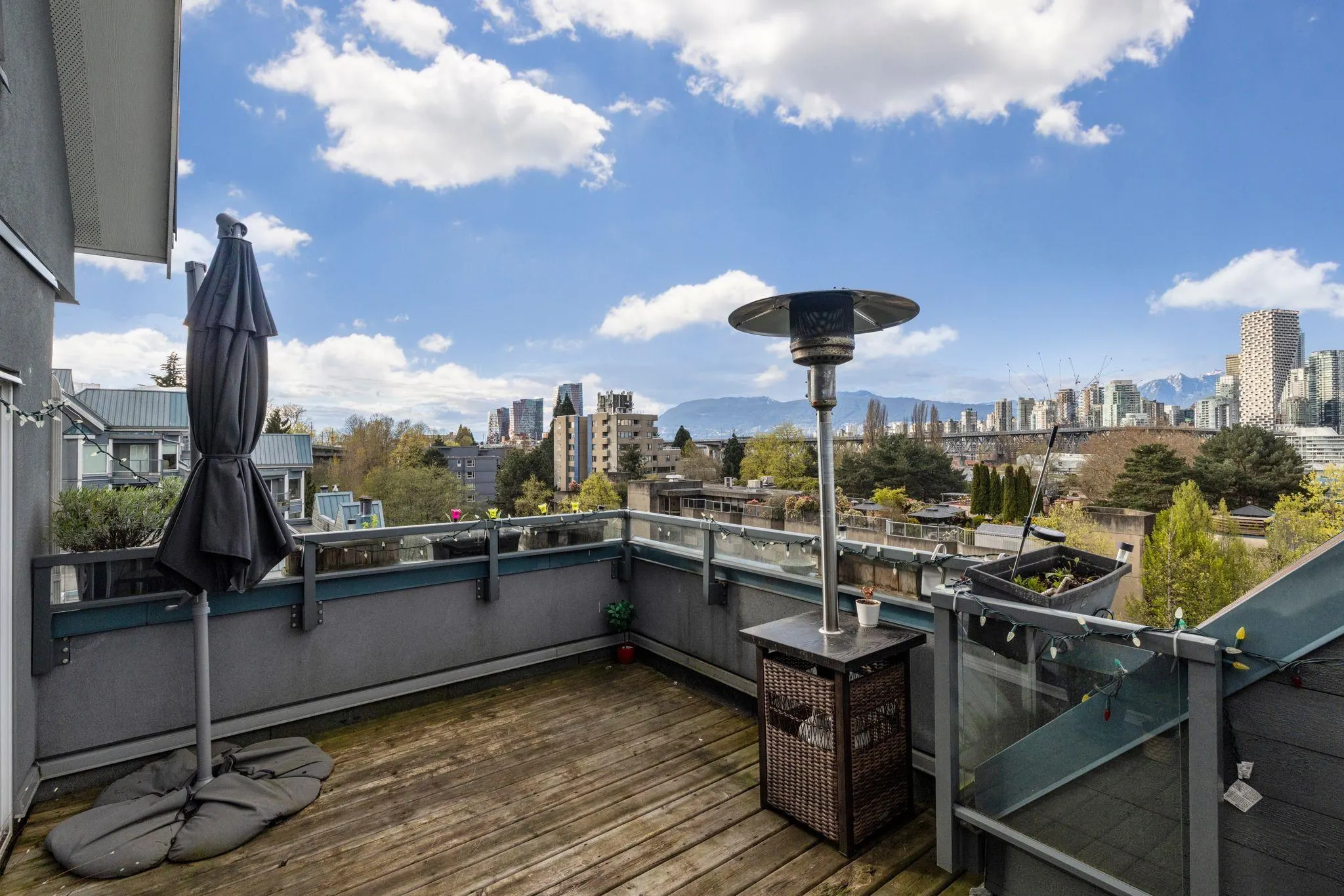 1345 W 4th Avenue #306