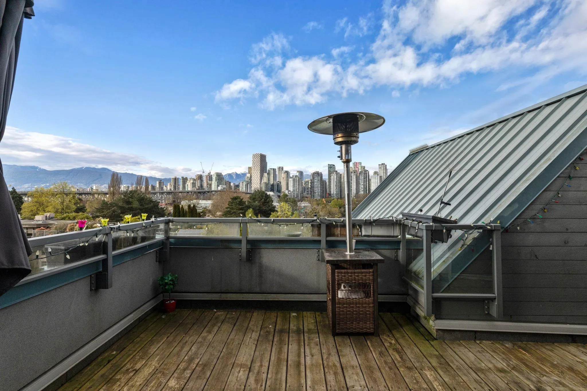 1345 W 4th Avenue #306