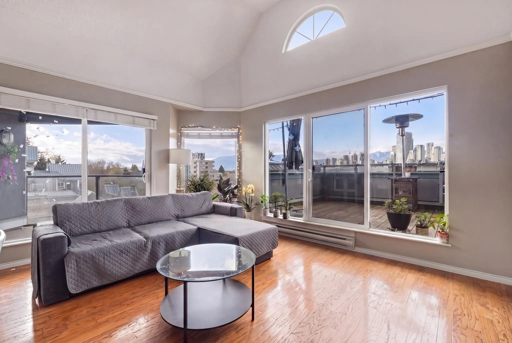1345 W 4th Avenue #306