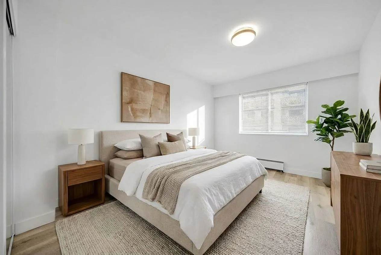 170 E 3rd Street #302