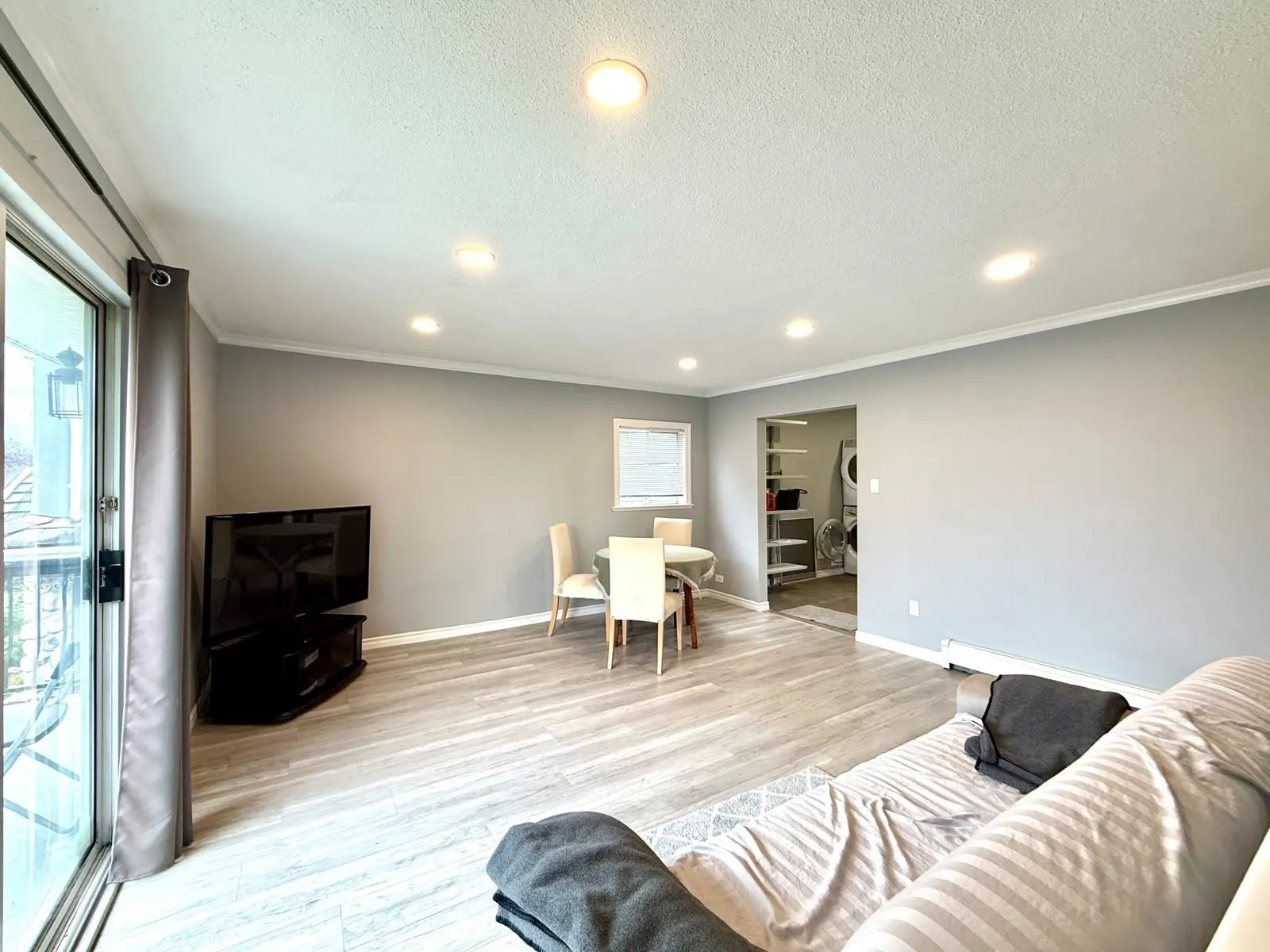 3305 Worthington Drive