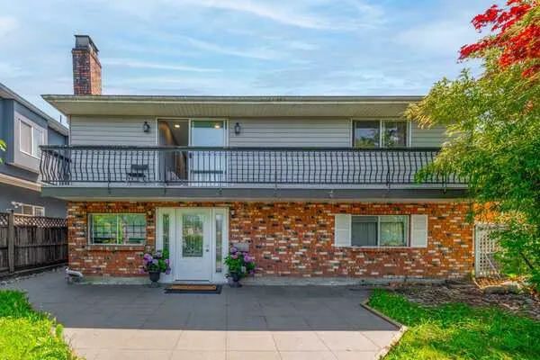 3305 Worthington Drive