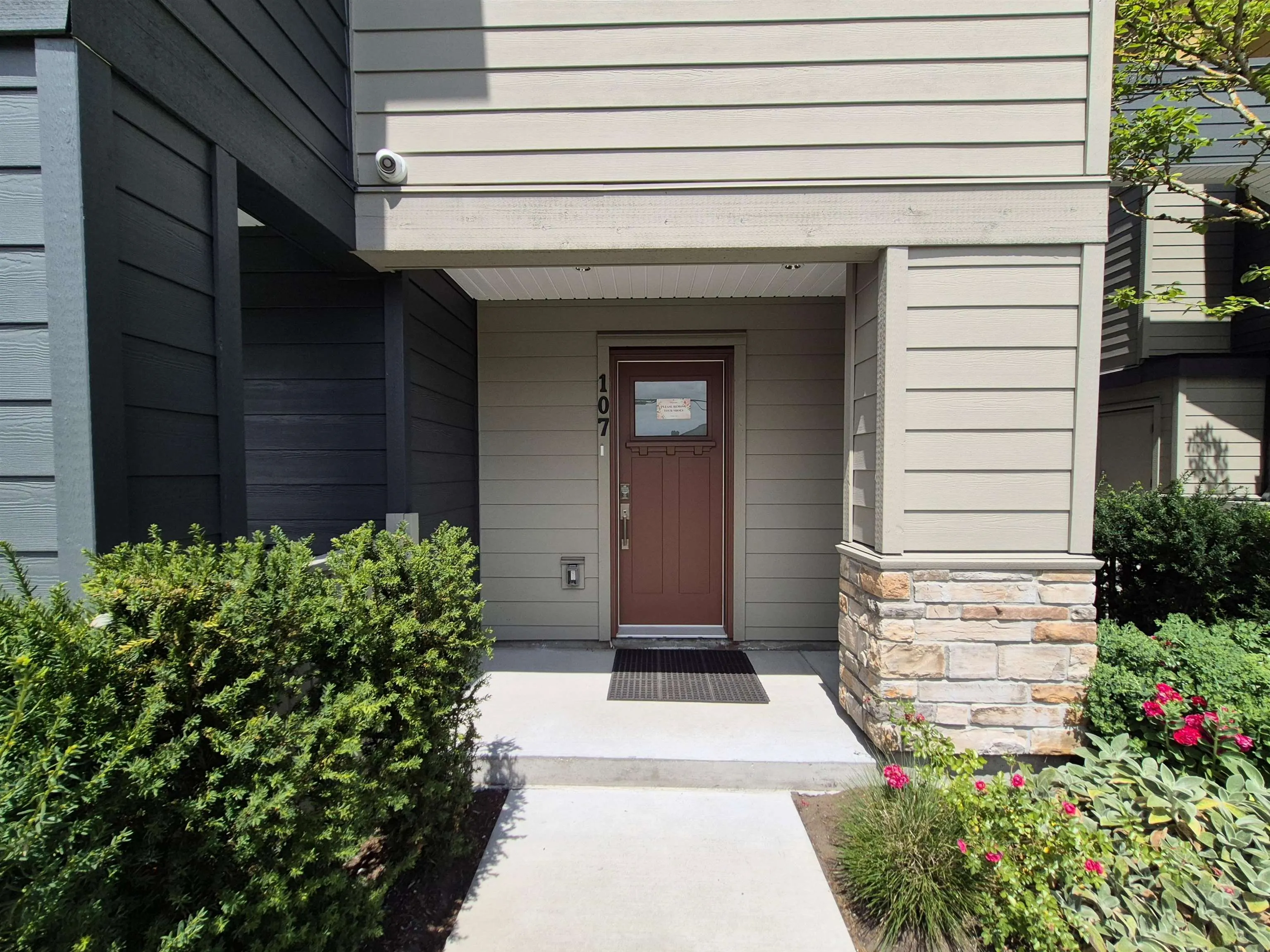 8233 Williams Road #107