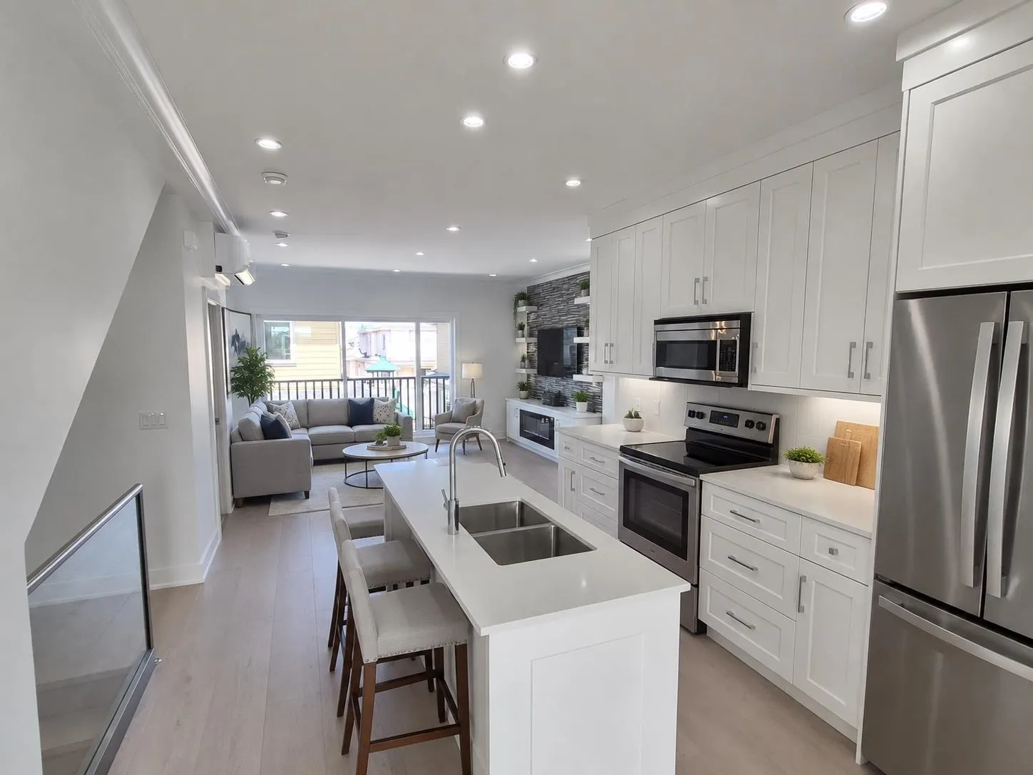 8233 Williams Road #107