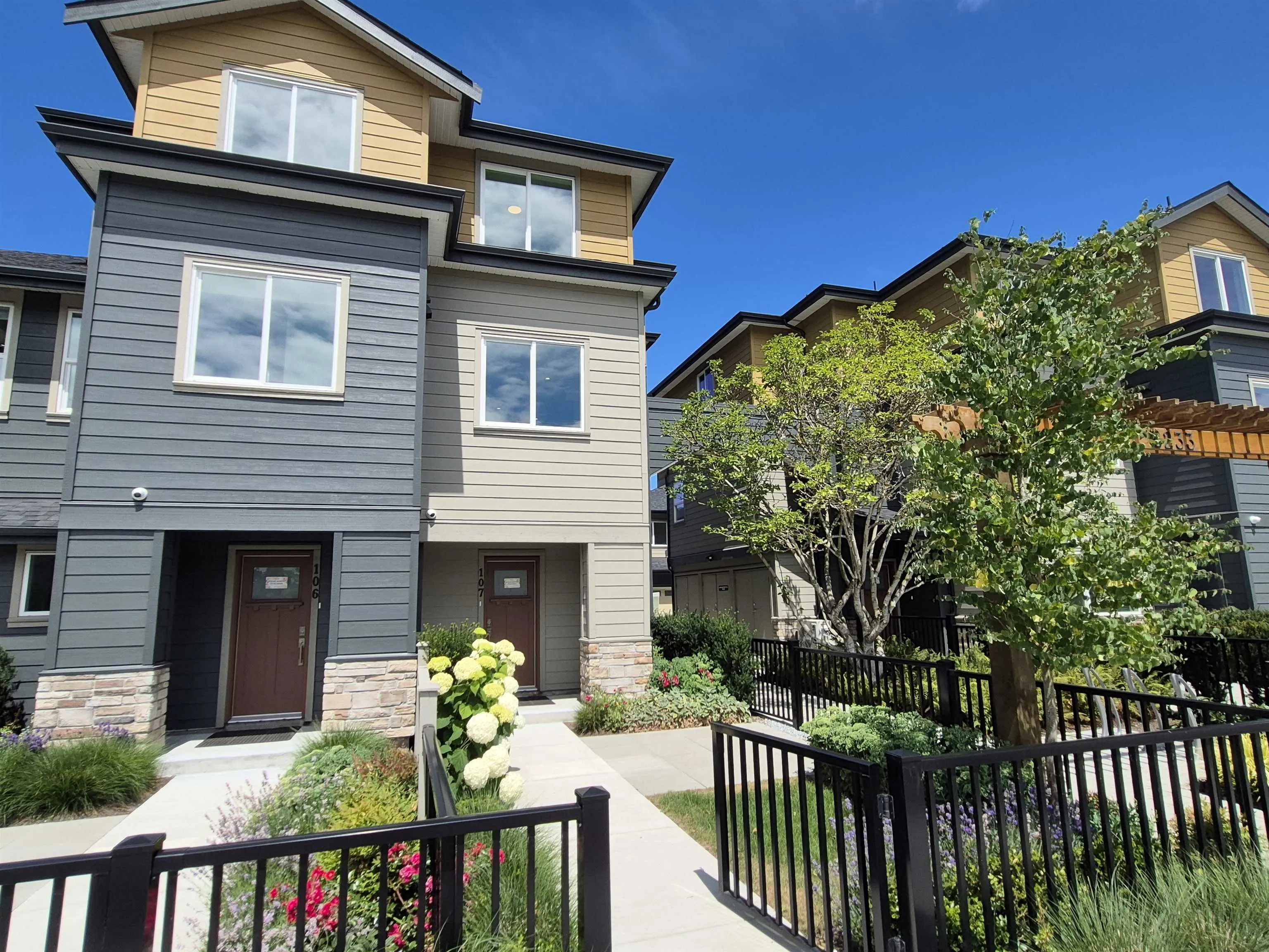 8233 Williams Road #107