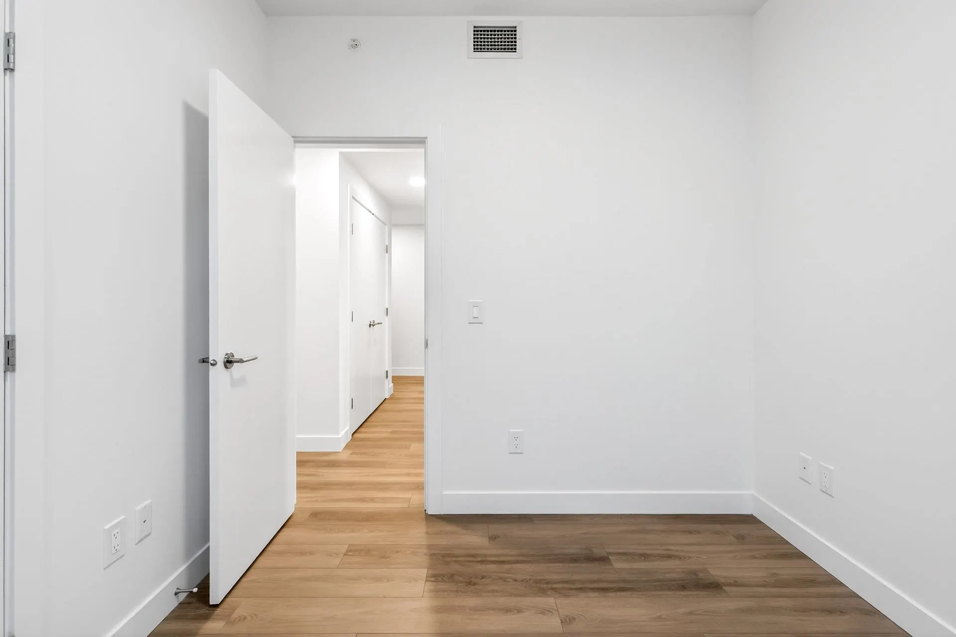 4433 Alaska Street #1107