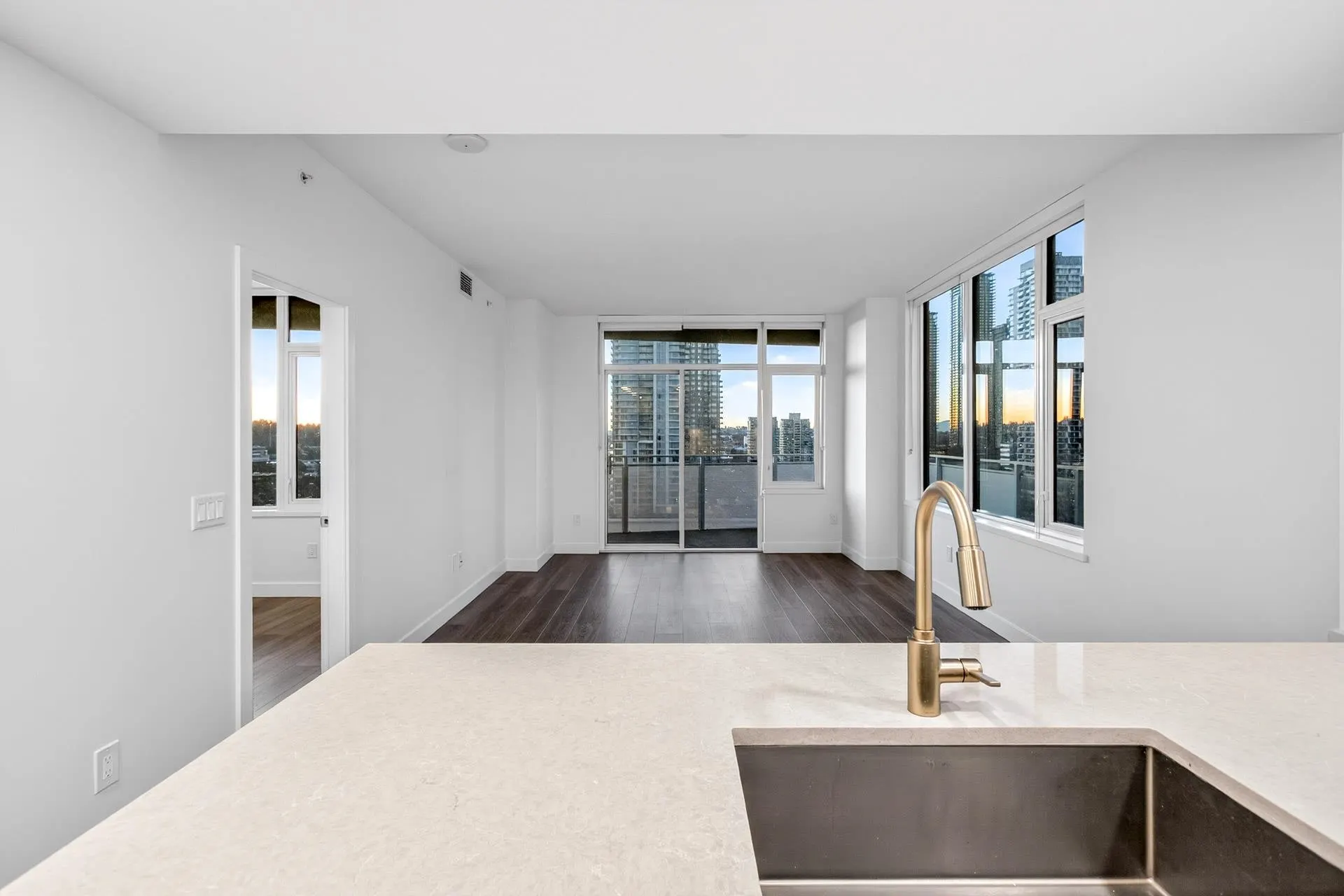 4433 Alaska Street #1107
