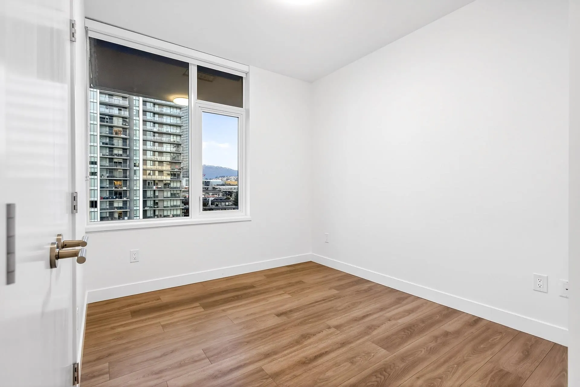 4433 Alaska Street #1107