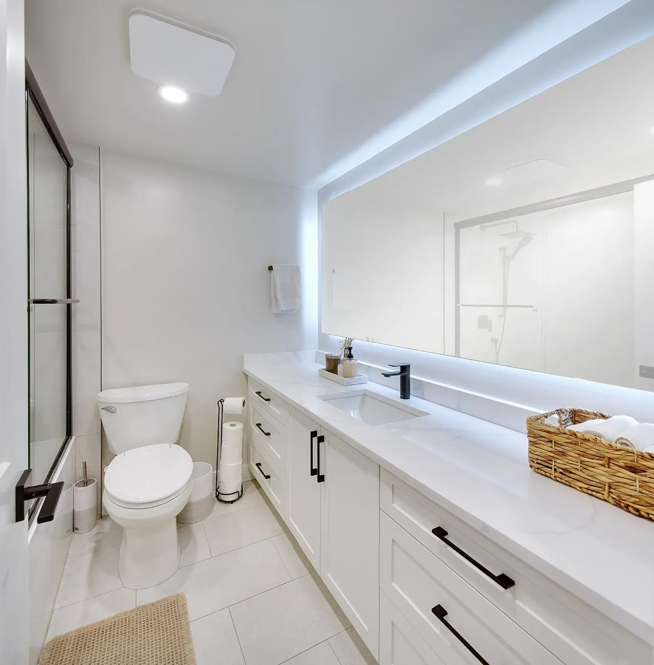 1877 W 5th Avenue #303