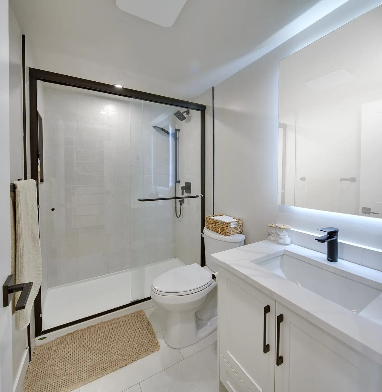 1877 W 5th Avenue #303