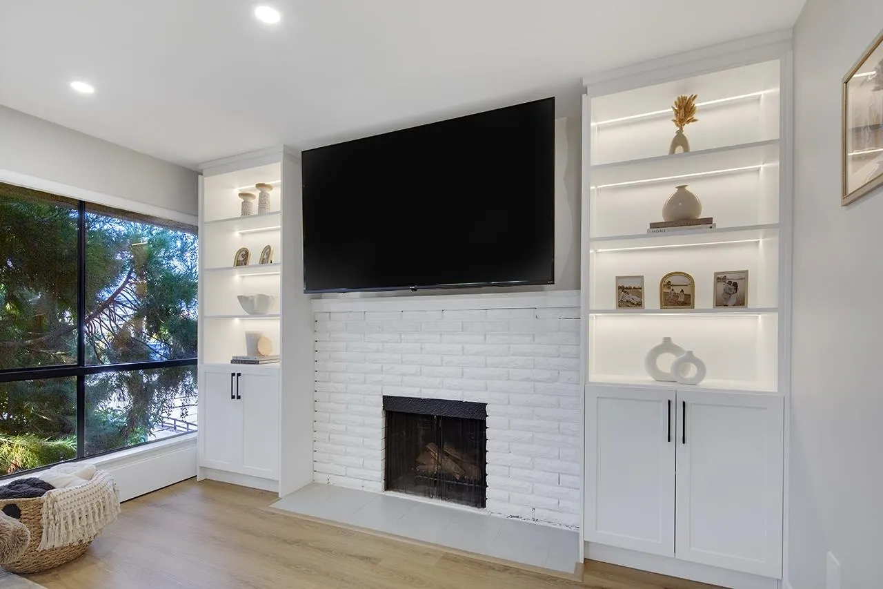 1877 W 5th Avenue #303