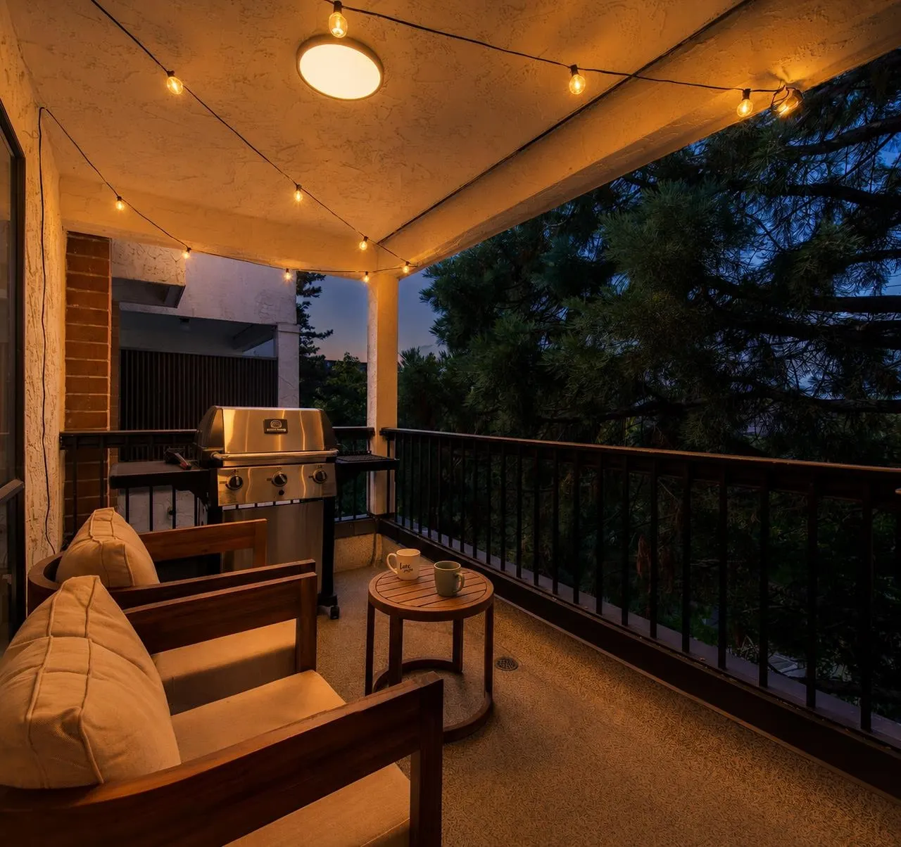 1877 W 5th Avenue #303