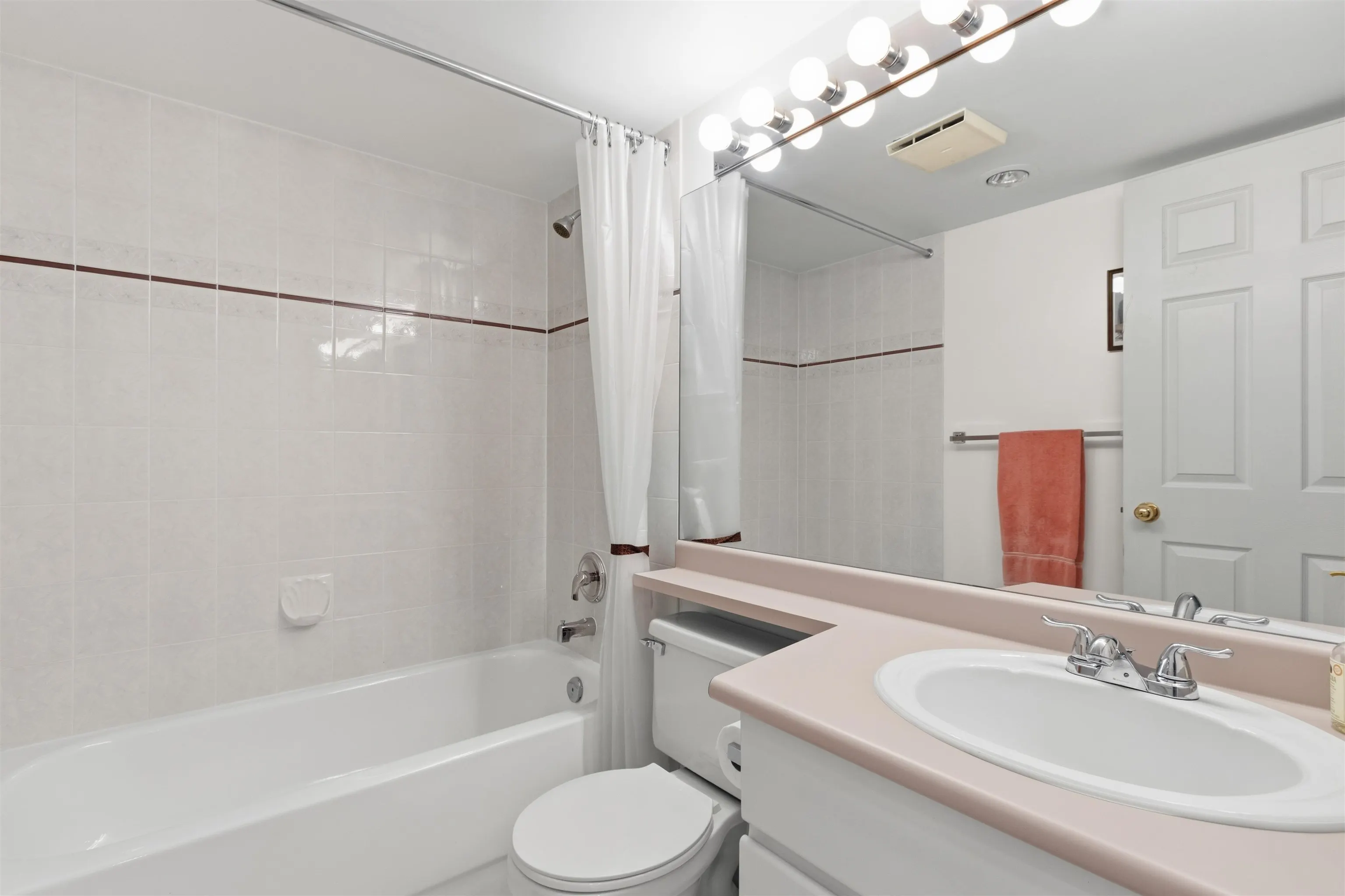 3250 W Broadway #211