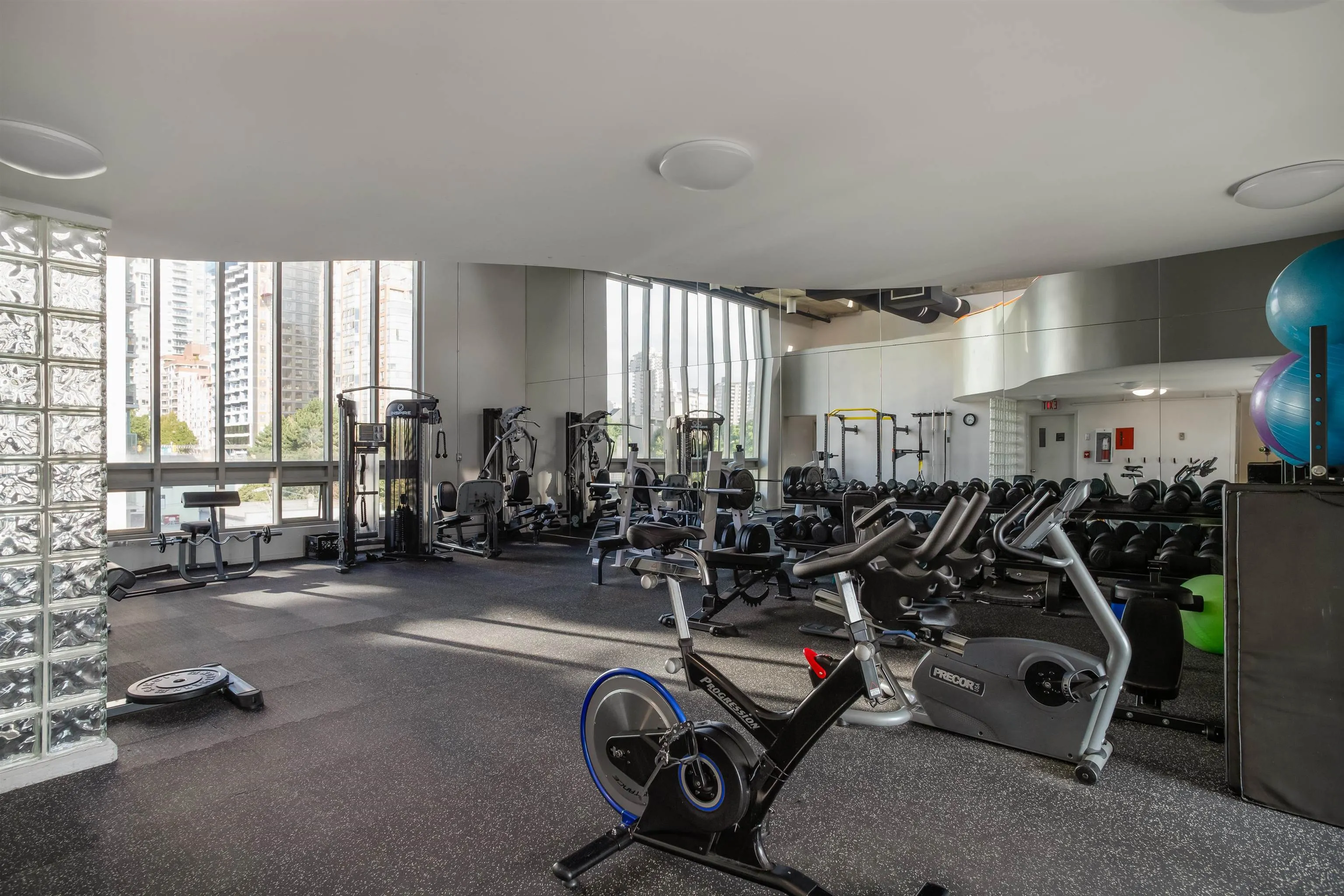 1006 Beach Avenue #505