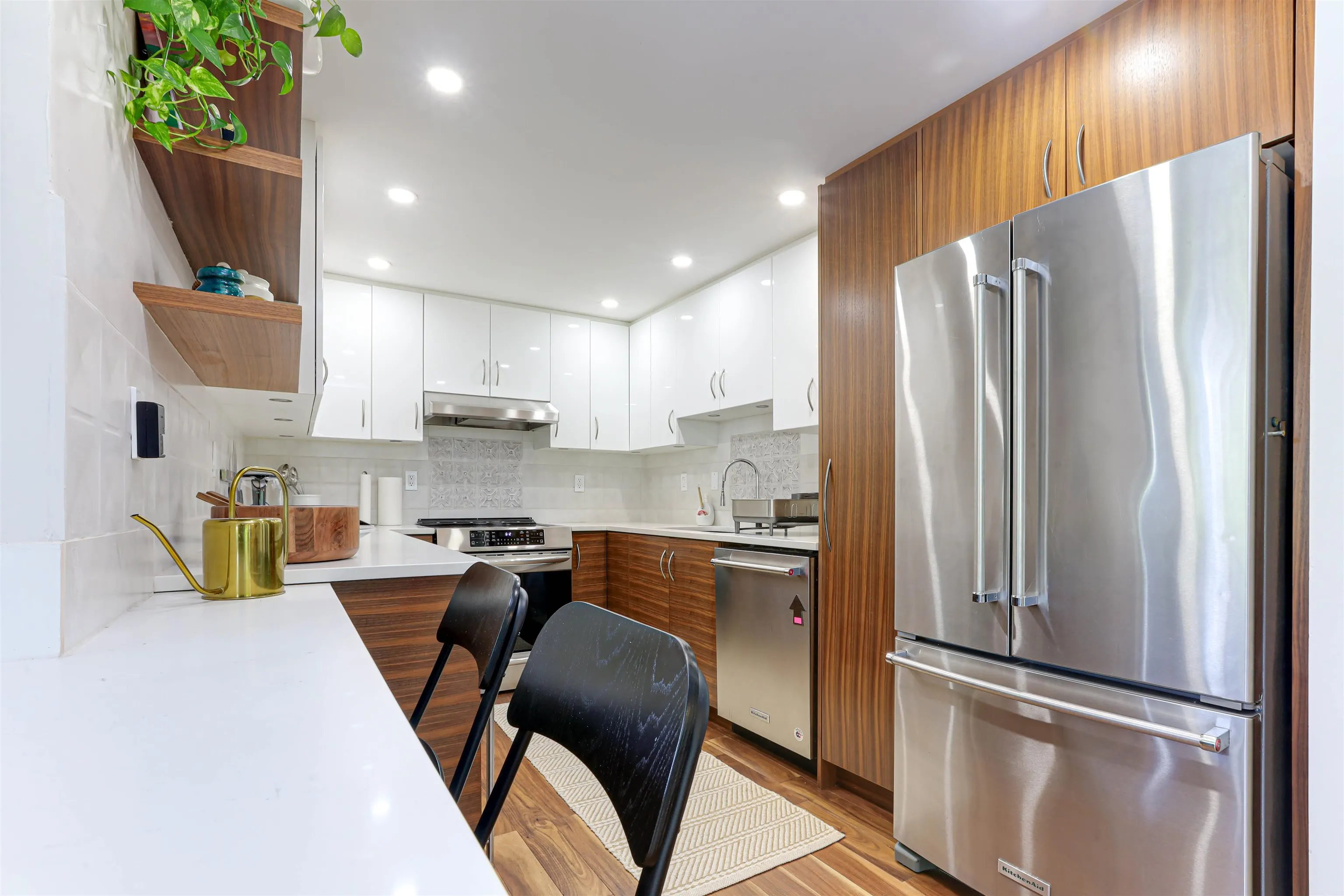 1006 Beach Avenue #505