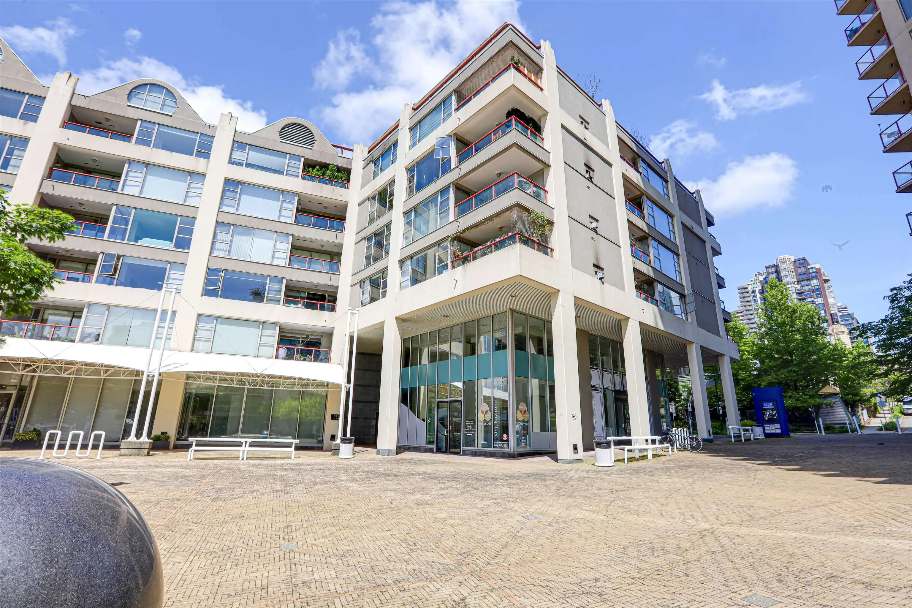 1006 Beach Avenue #505
