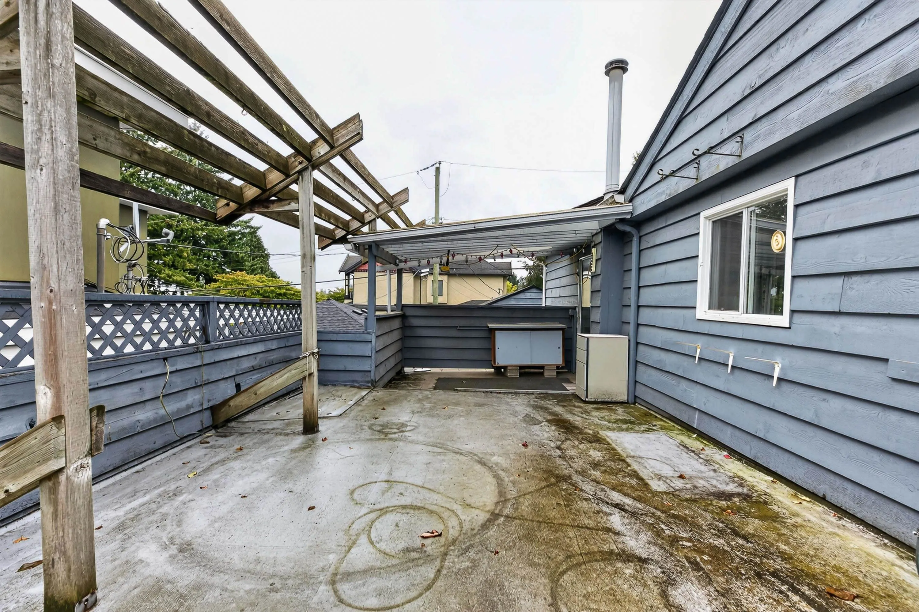 6338 Waltham Avenue