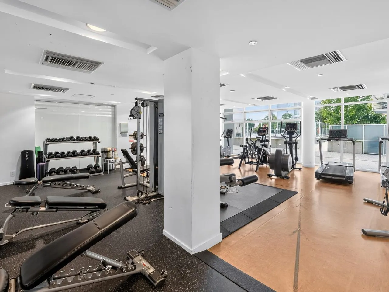 2221 E 30th Avenue #906