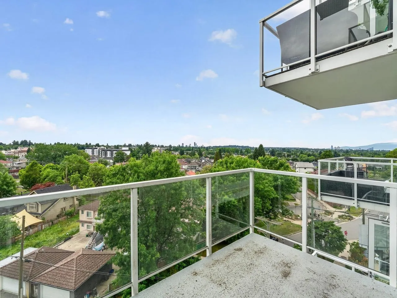 2221 E 30th Avenue #906