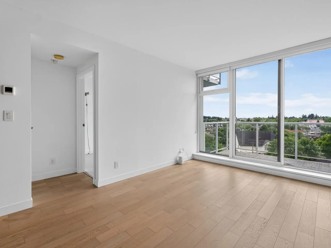 2221 E 30th Avenue #906