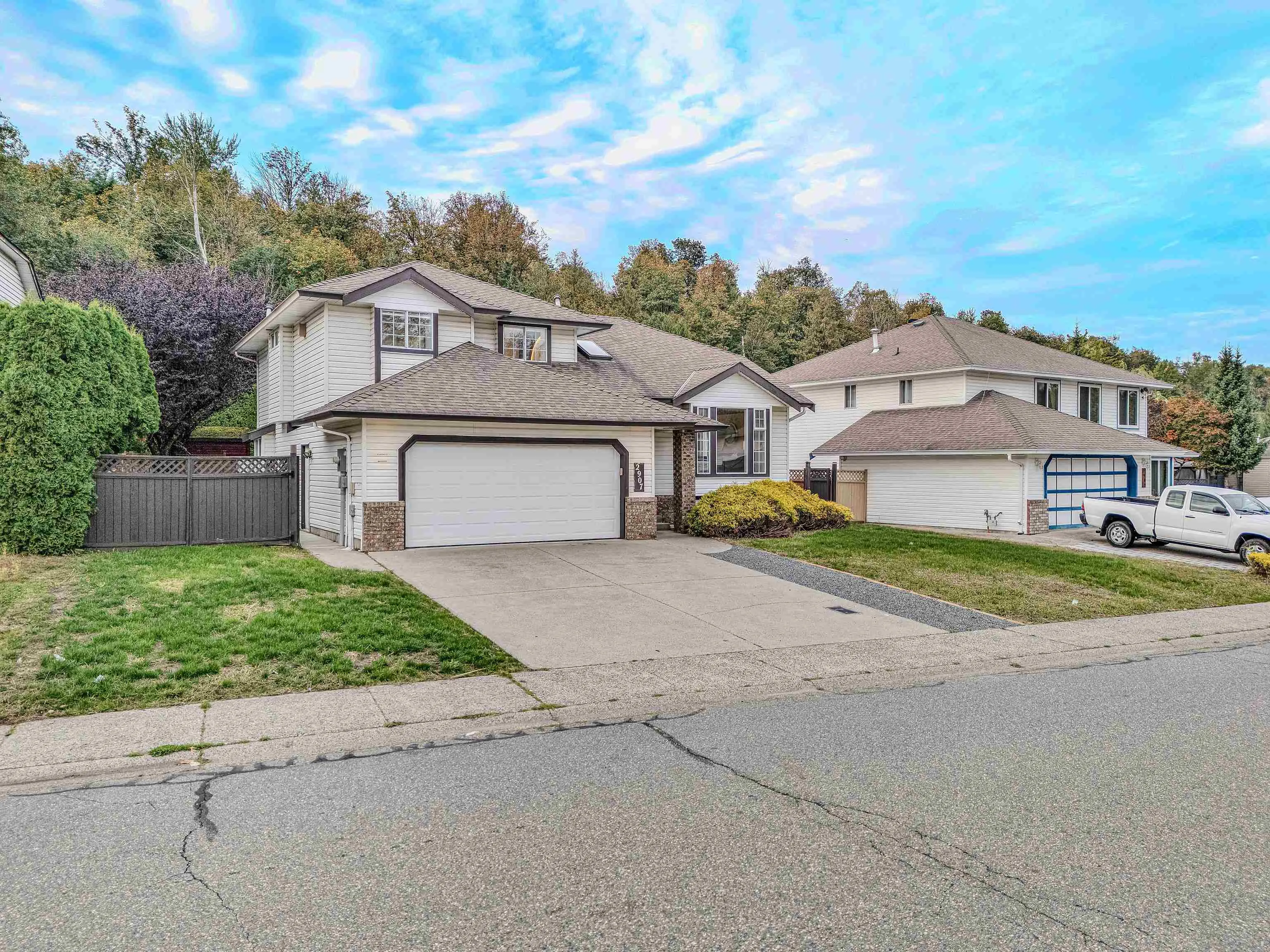 2907 Crossley Drive