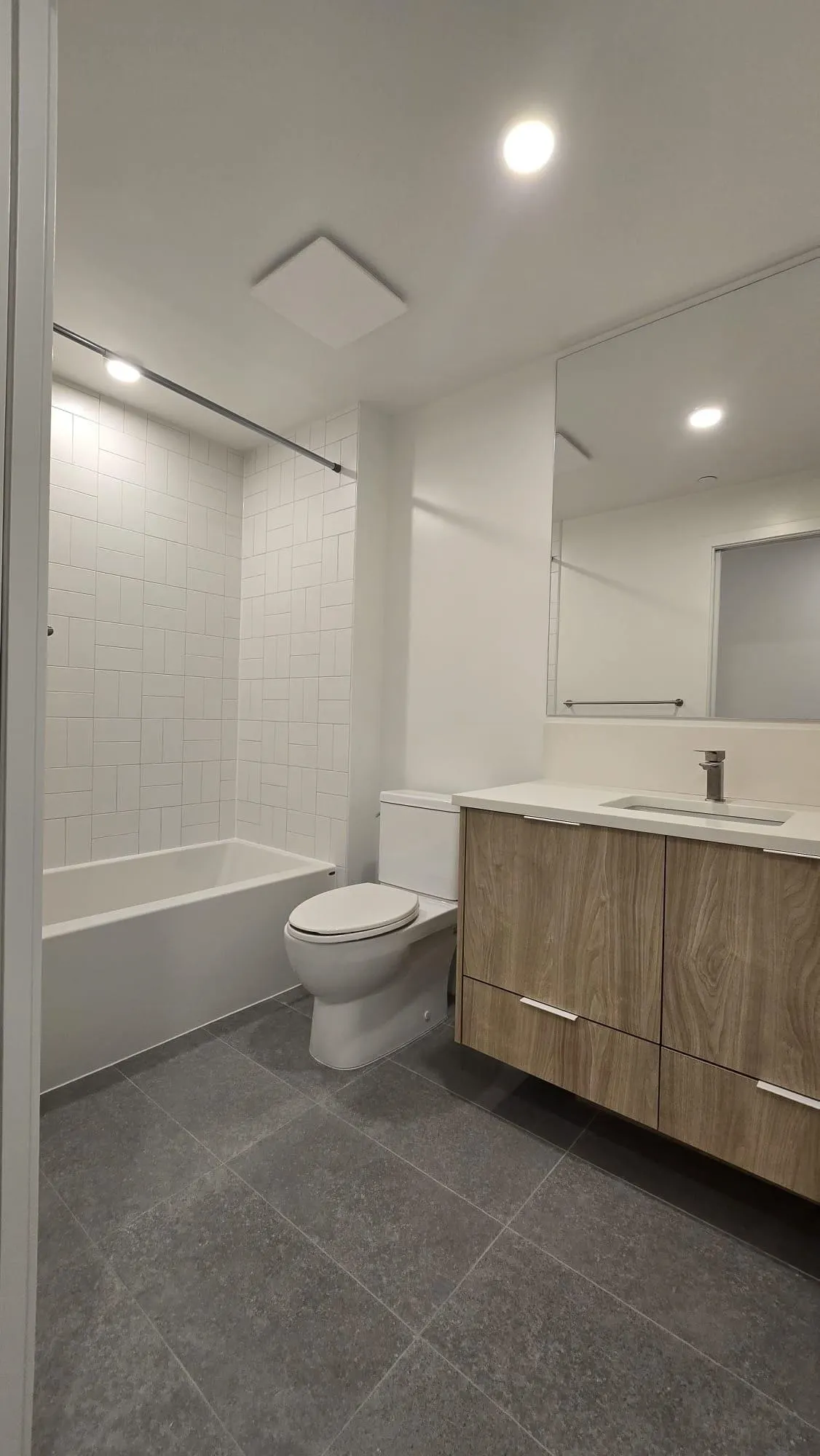 1616 Lloyd Avenue #309