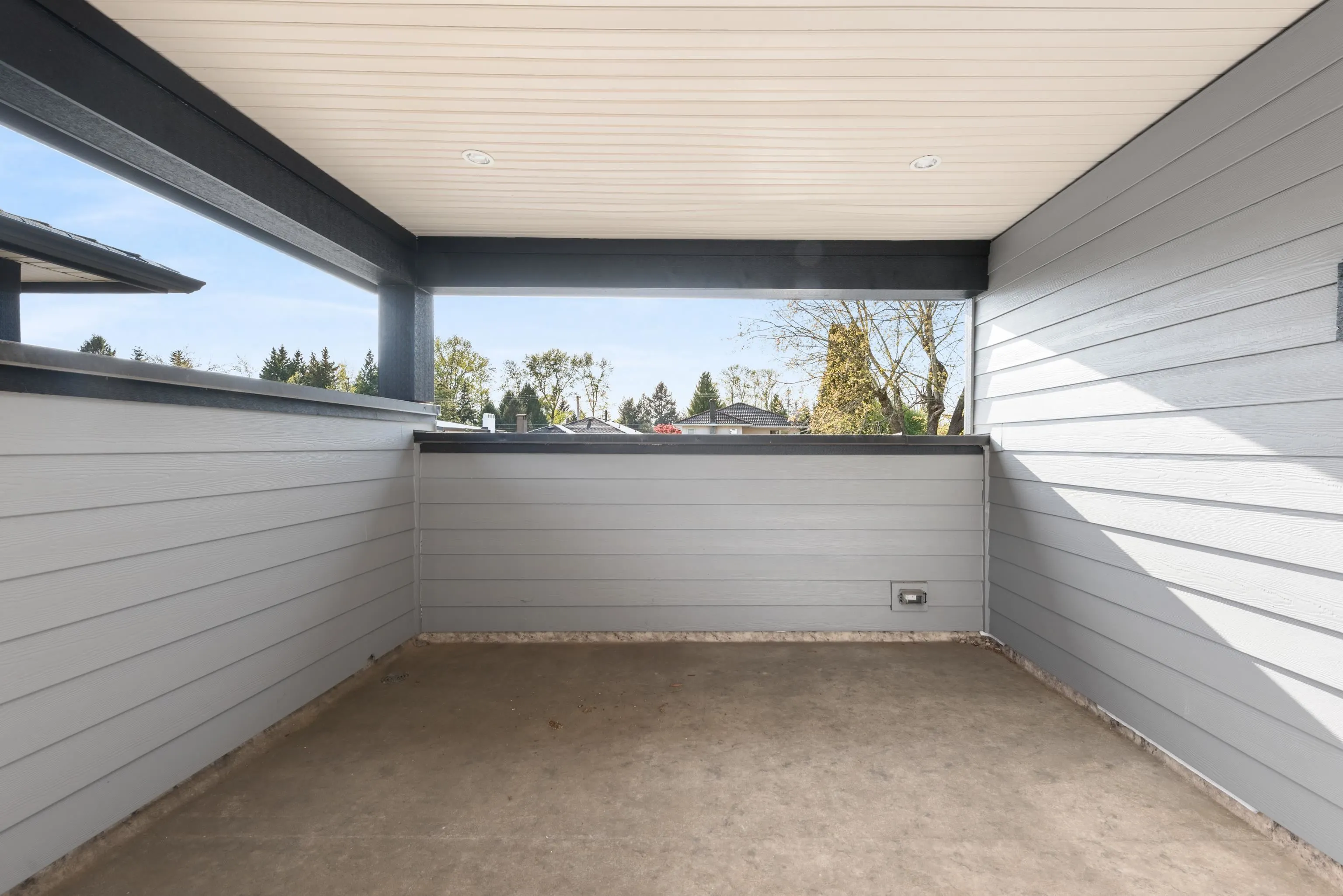 1135 Yorston Court