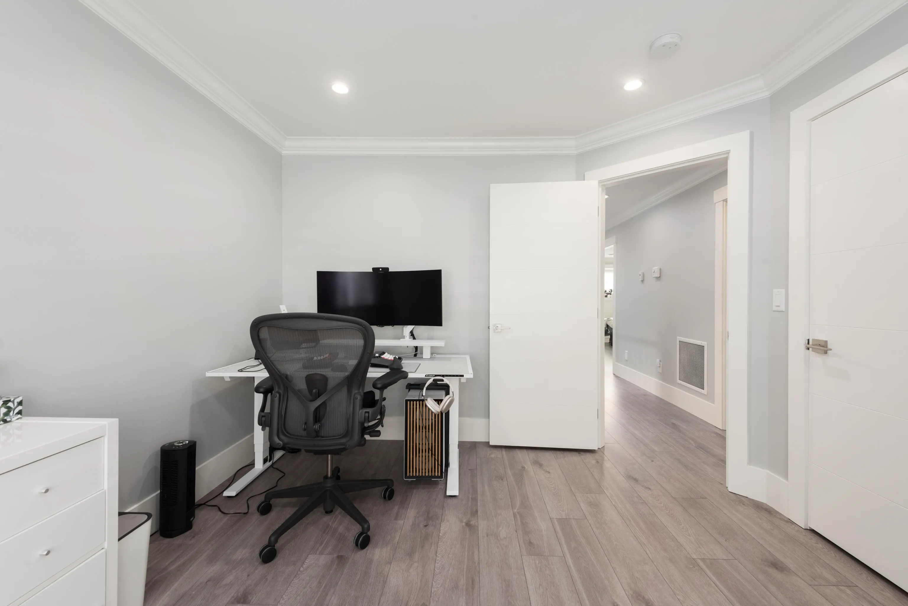 1135 Yorston Court