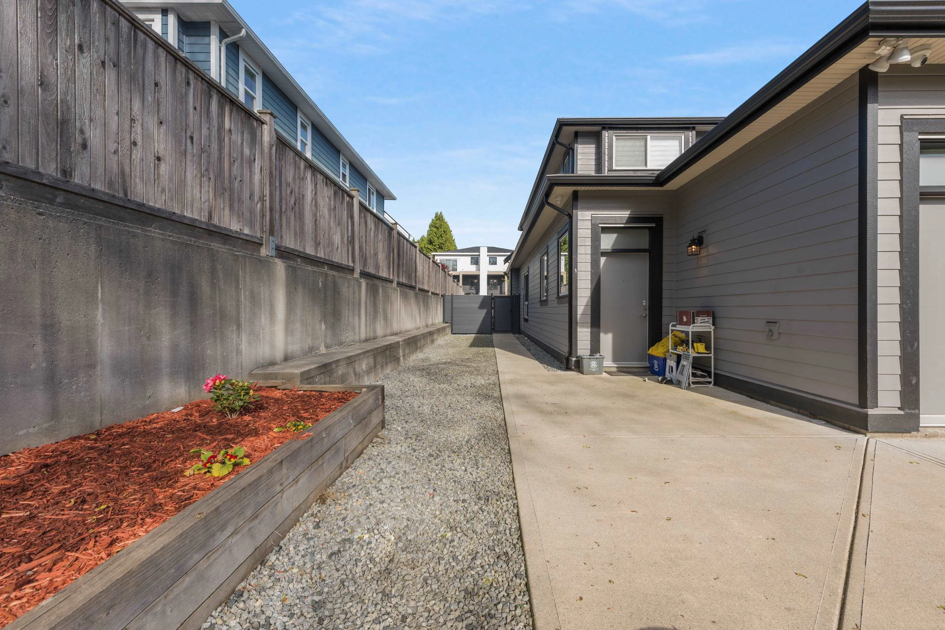 1135 Yorston Court