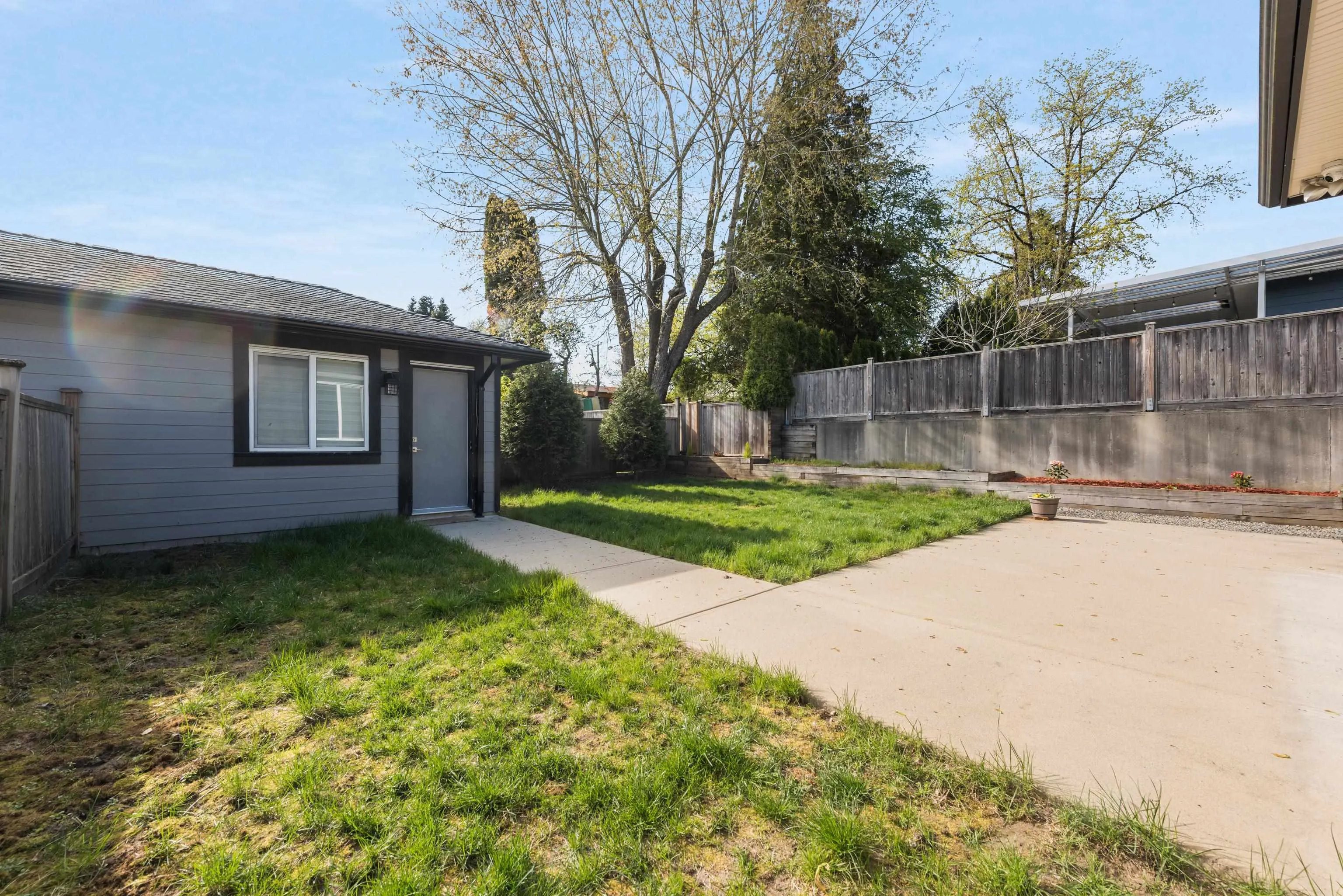 1135 Yorston Court