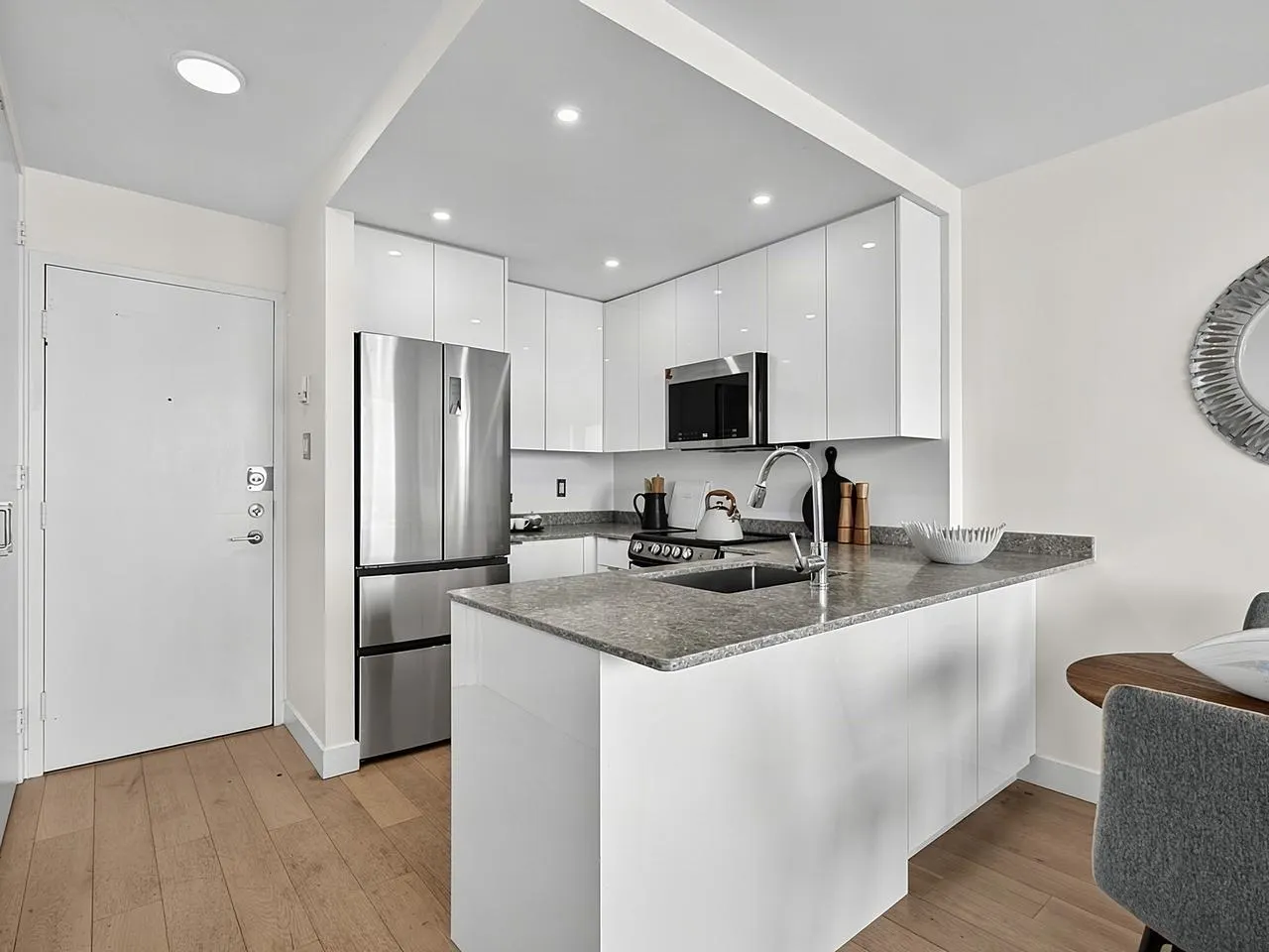1146 Harwood Street #1008