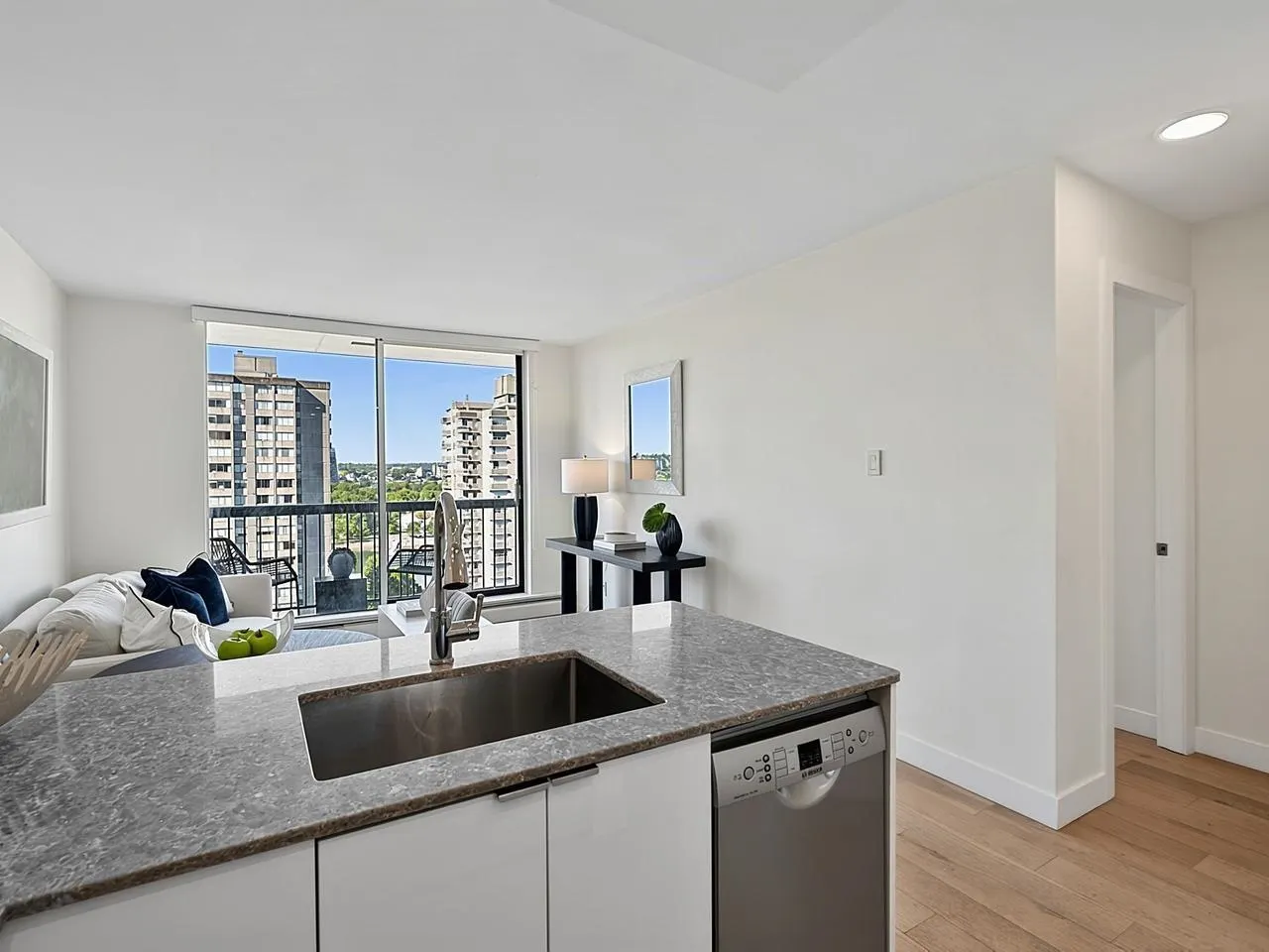 1146 Harwood Street #1008