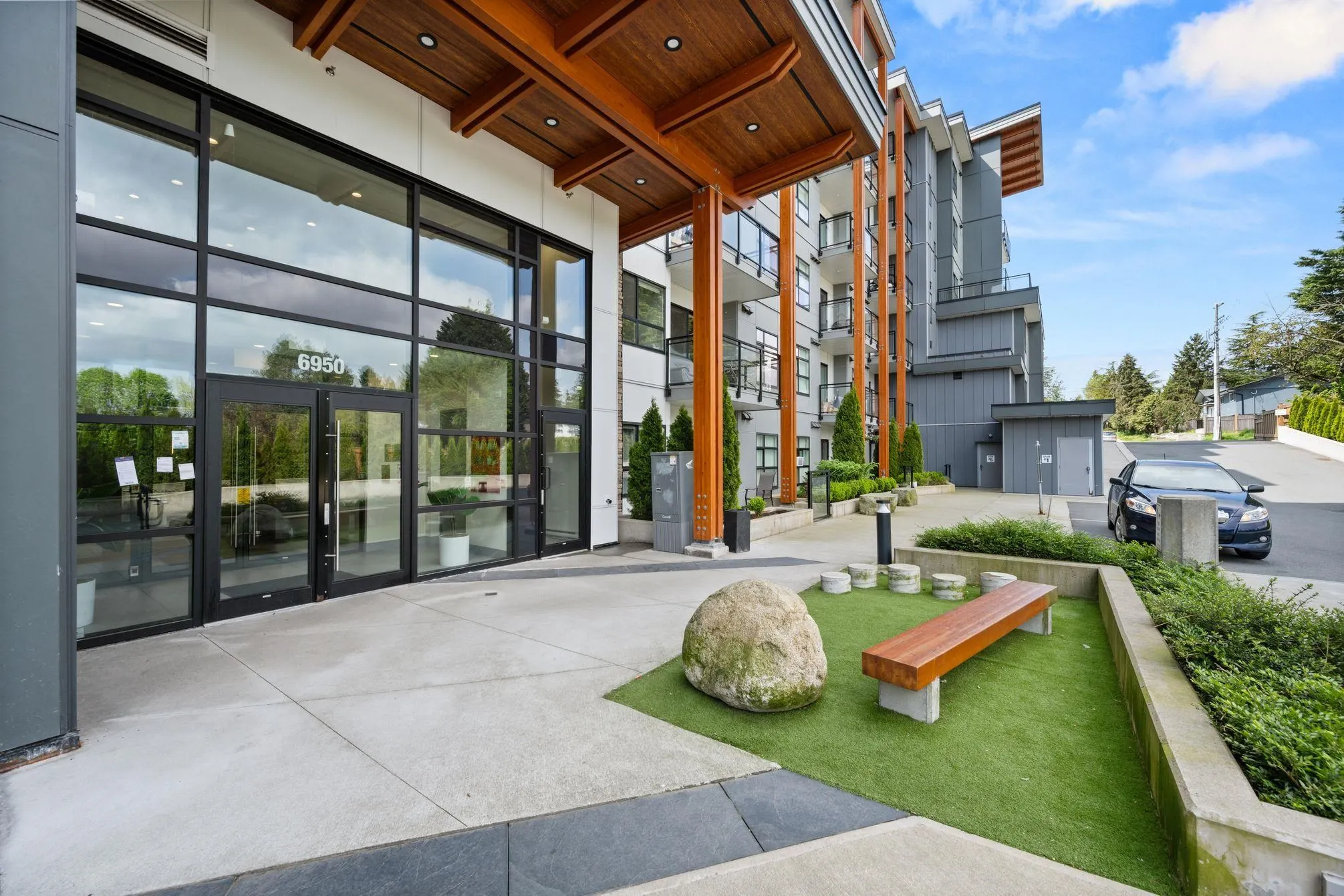 6950 Nicholson Road #416