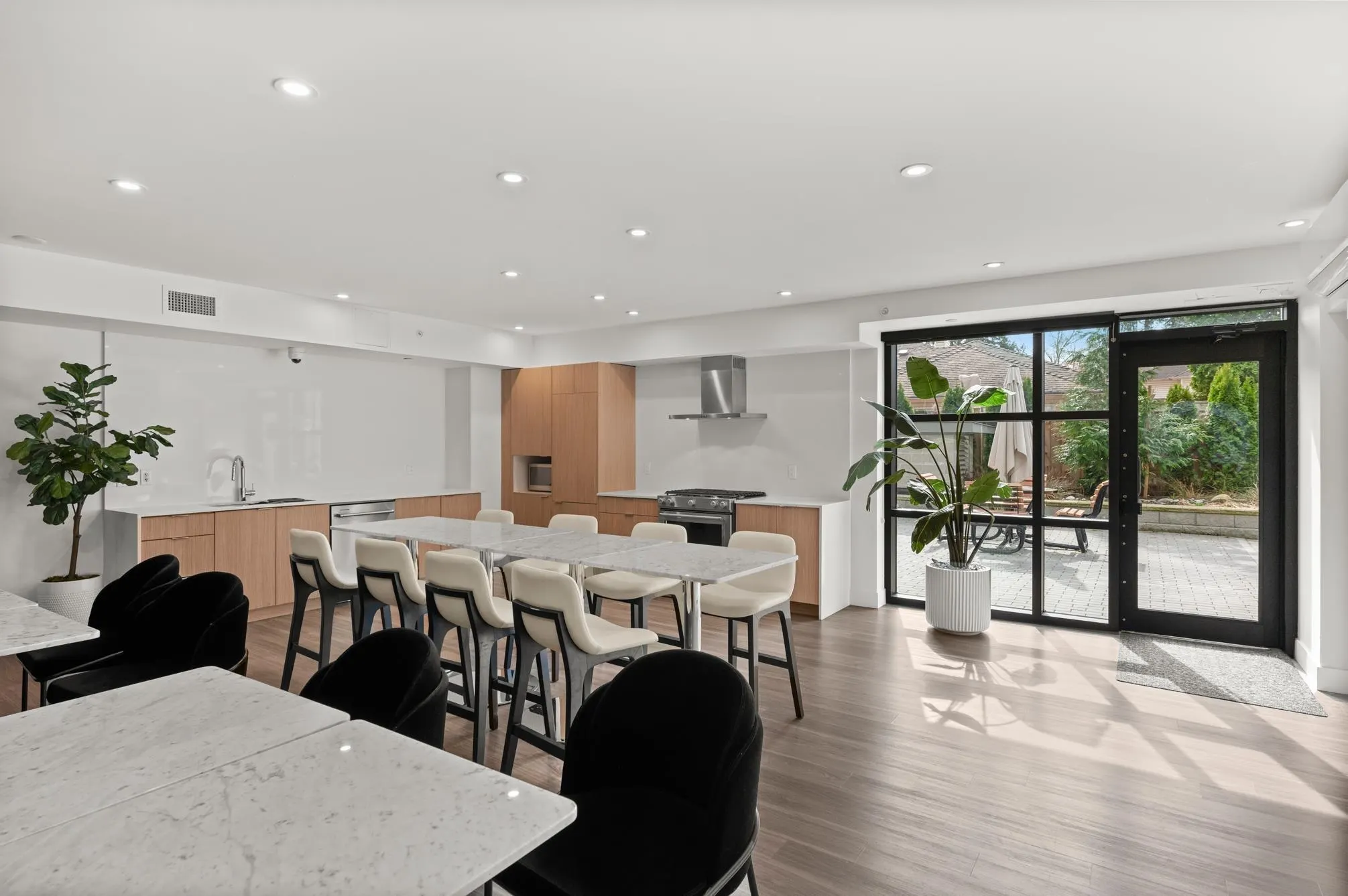6950 Nicholson Road #416