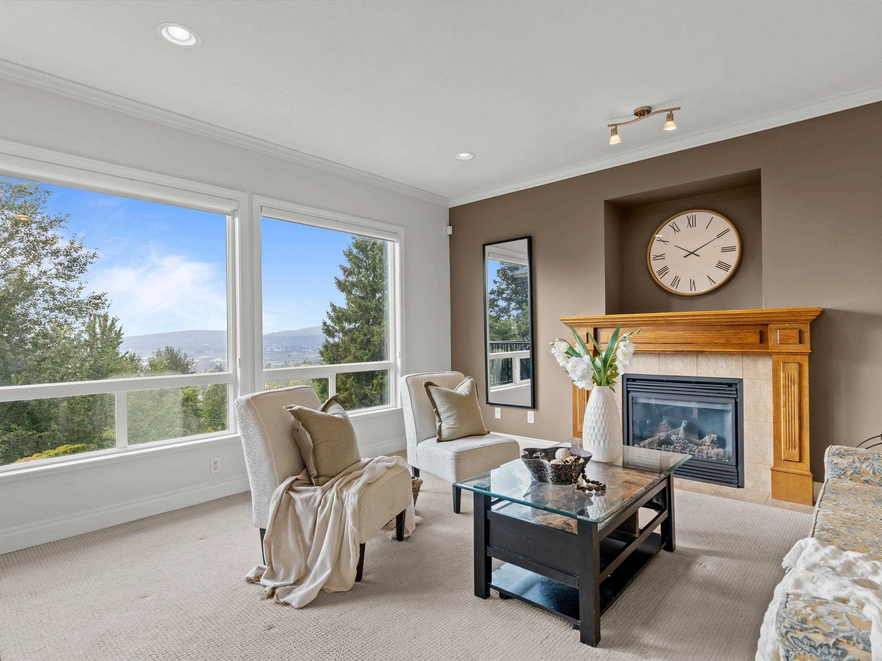 3526 Bassano Terrace