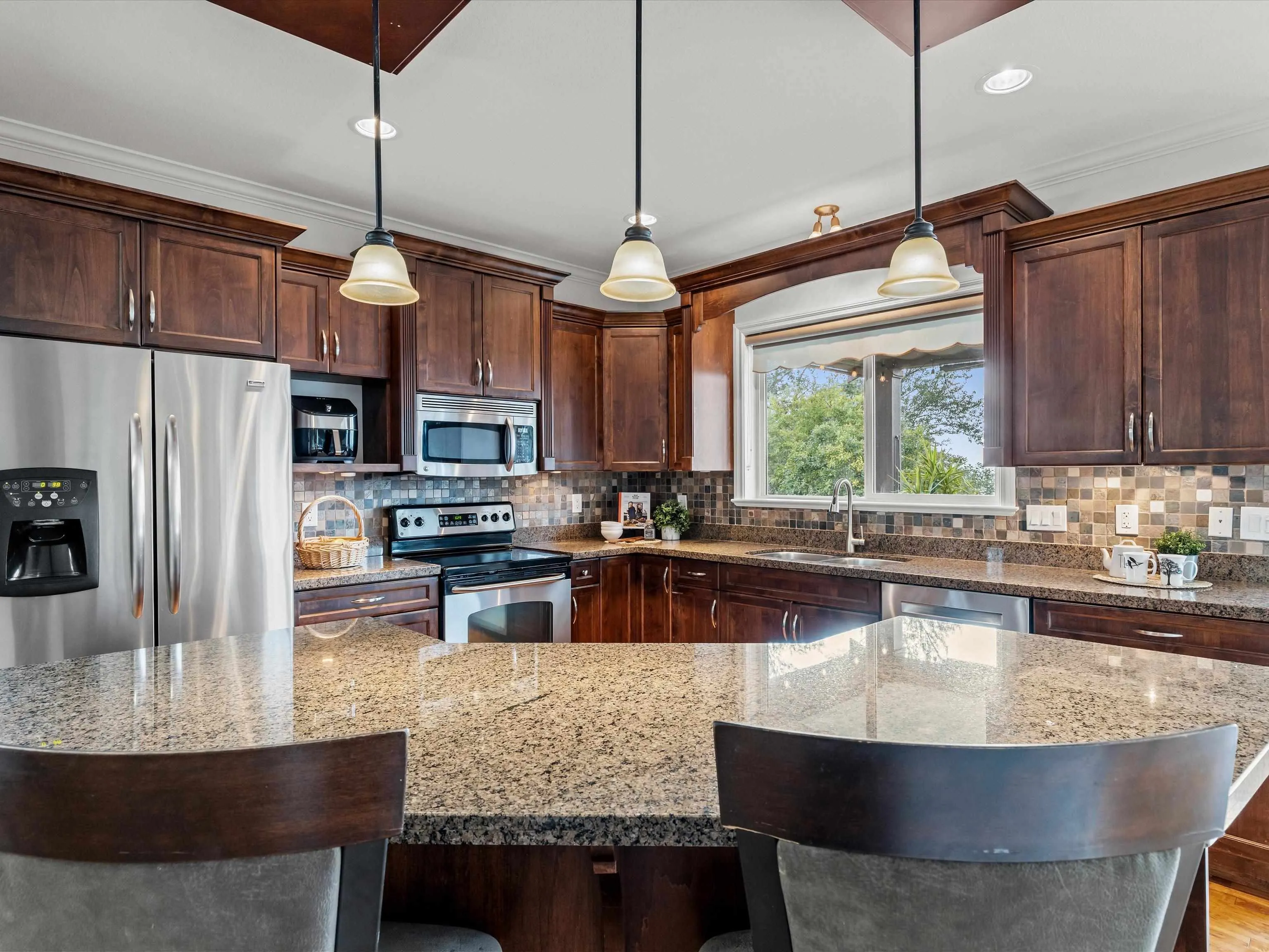 3526 Bassano Terrace