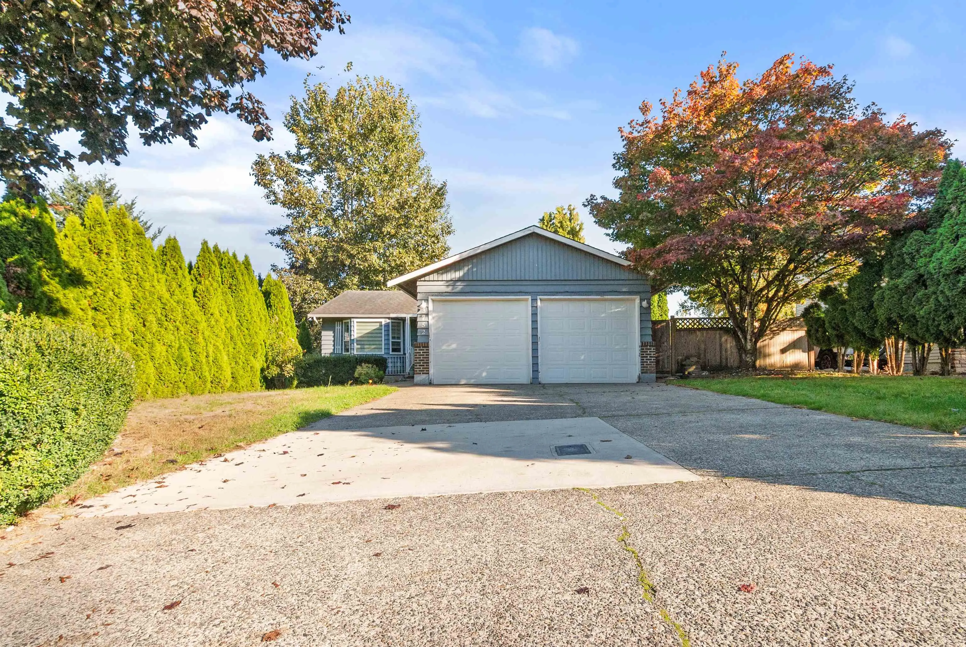 3752 Harwood Crescent