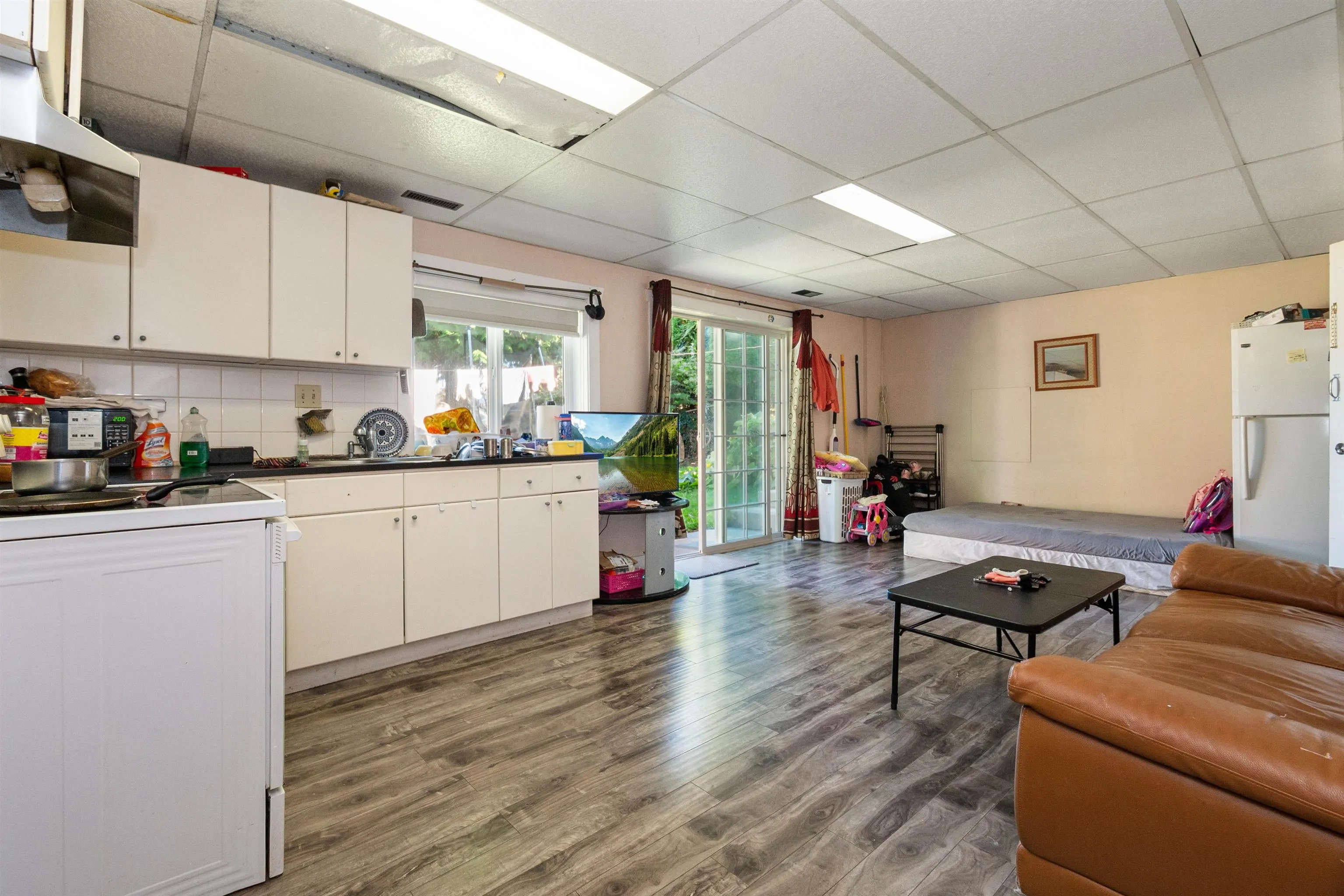 3752 Harwood Crescent